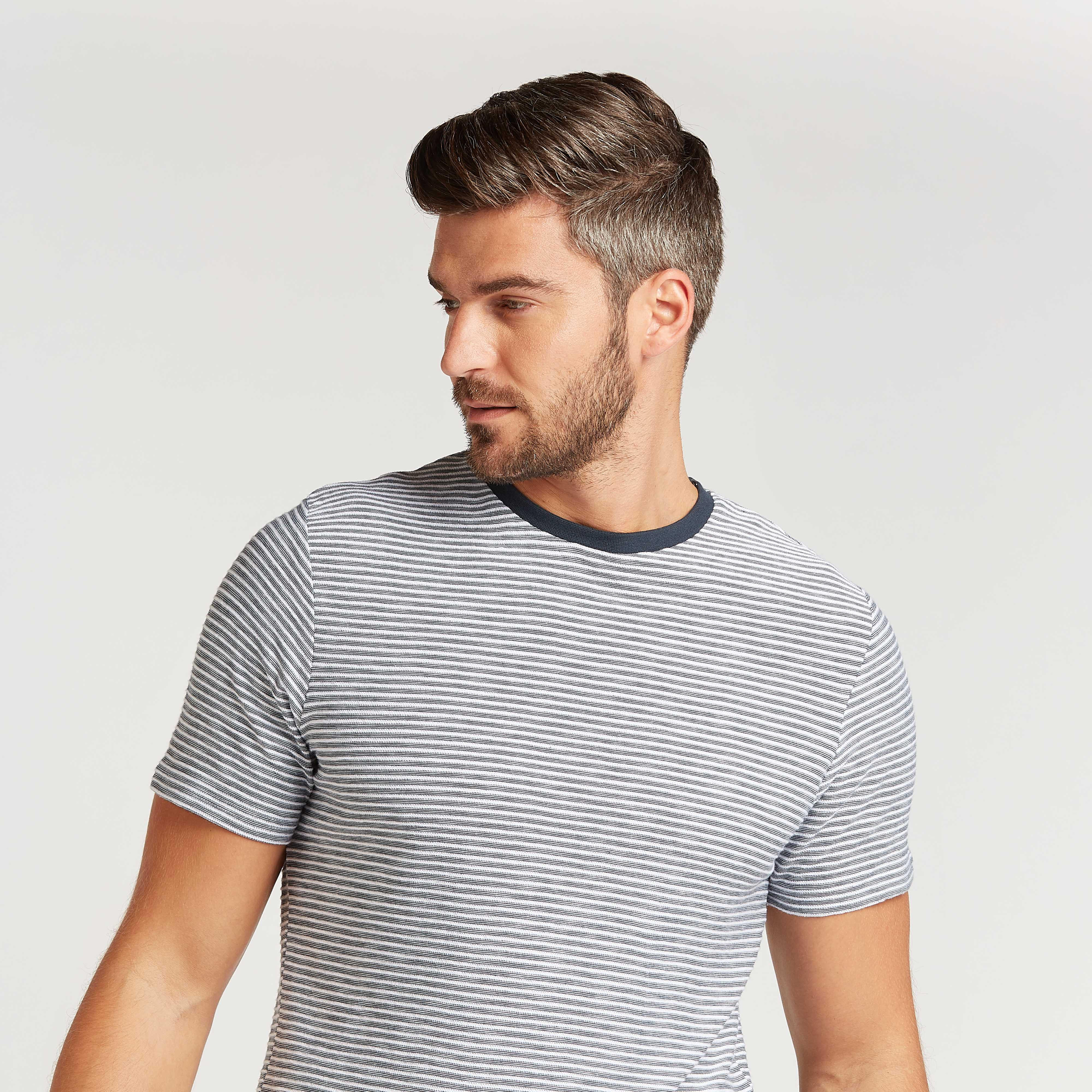 تيشيرت بقصة سليم مخطط بياقة ضيّقة وأكمام قصيرة-men-clothing-tshirtsandpolos-tshirts-image-3