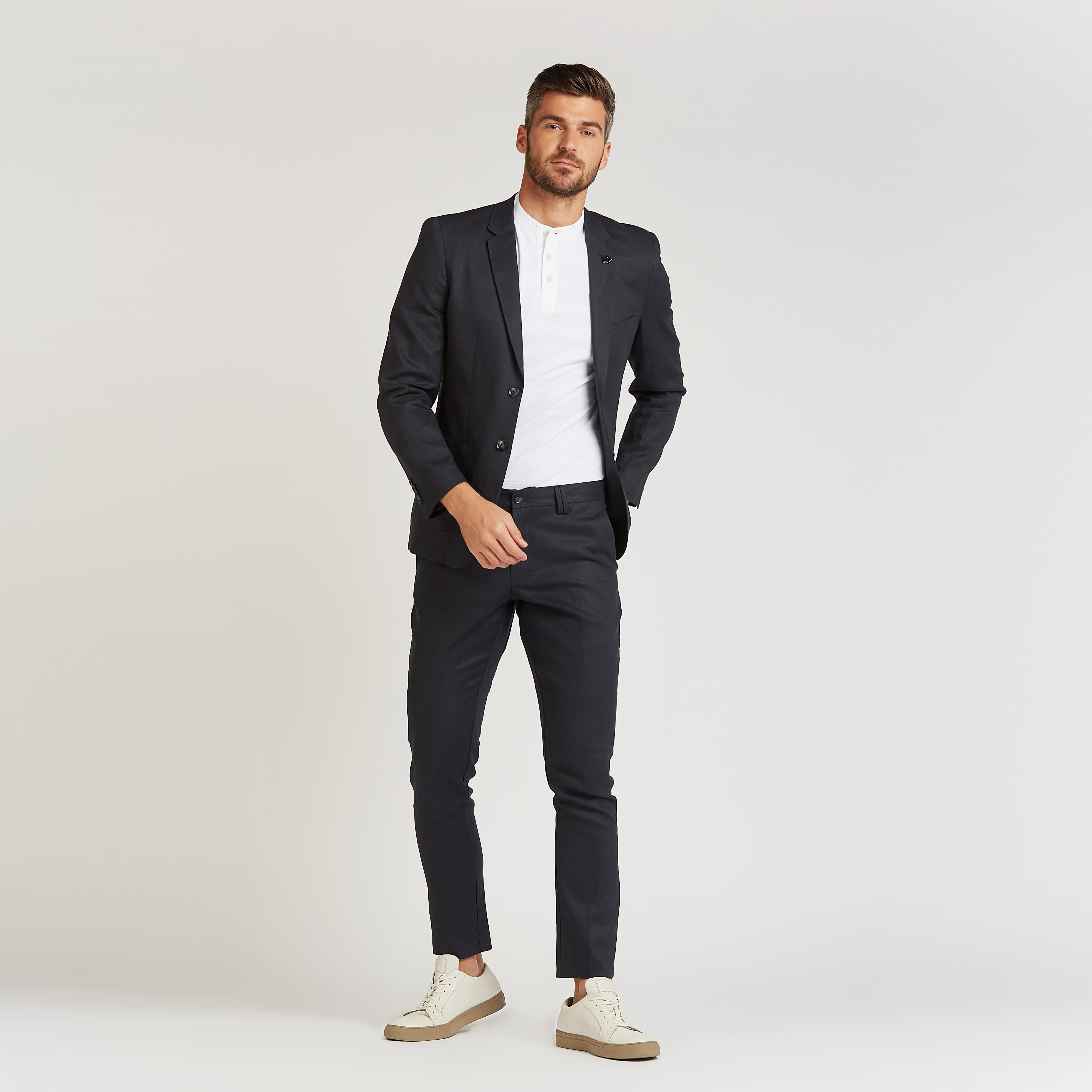 تيشيرت بارز الملمس بياقة ماندراين وأكمام قصيرة-men-clothing-tshirtsandpolos-tshirts-image-2