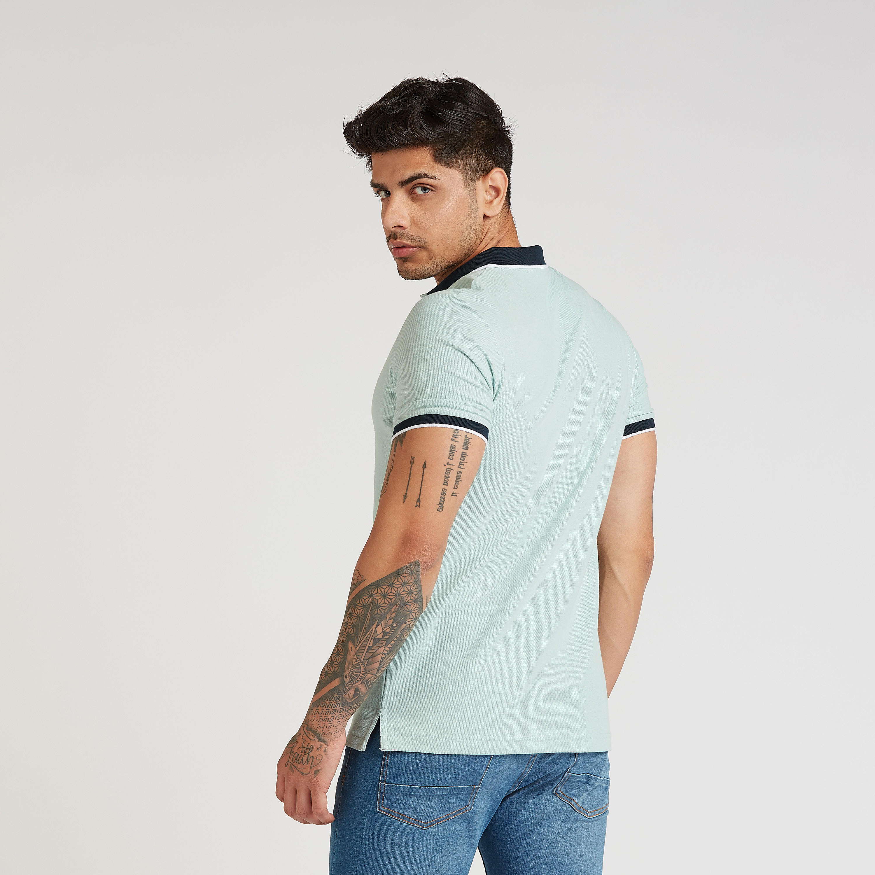 تيشيرت بولو بقصة سليم بارز الملمس بأكمام قصيرة-men-clothing-tshirtsandpolos-polos-image-10