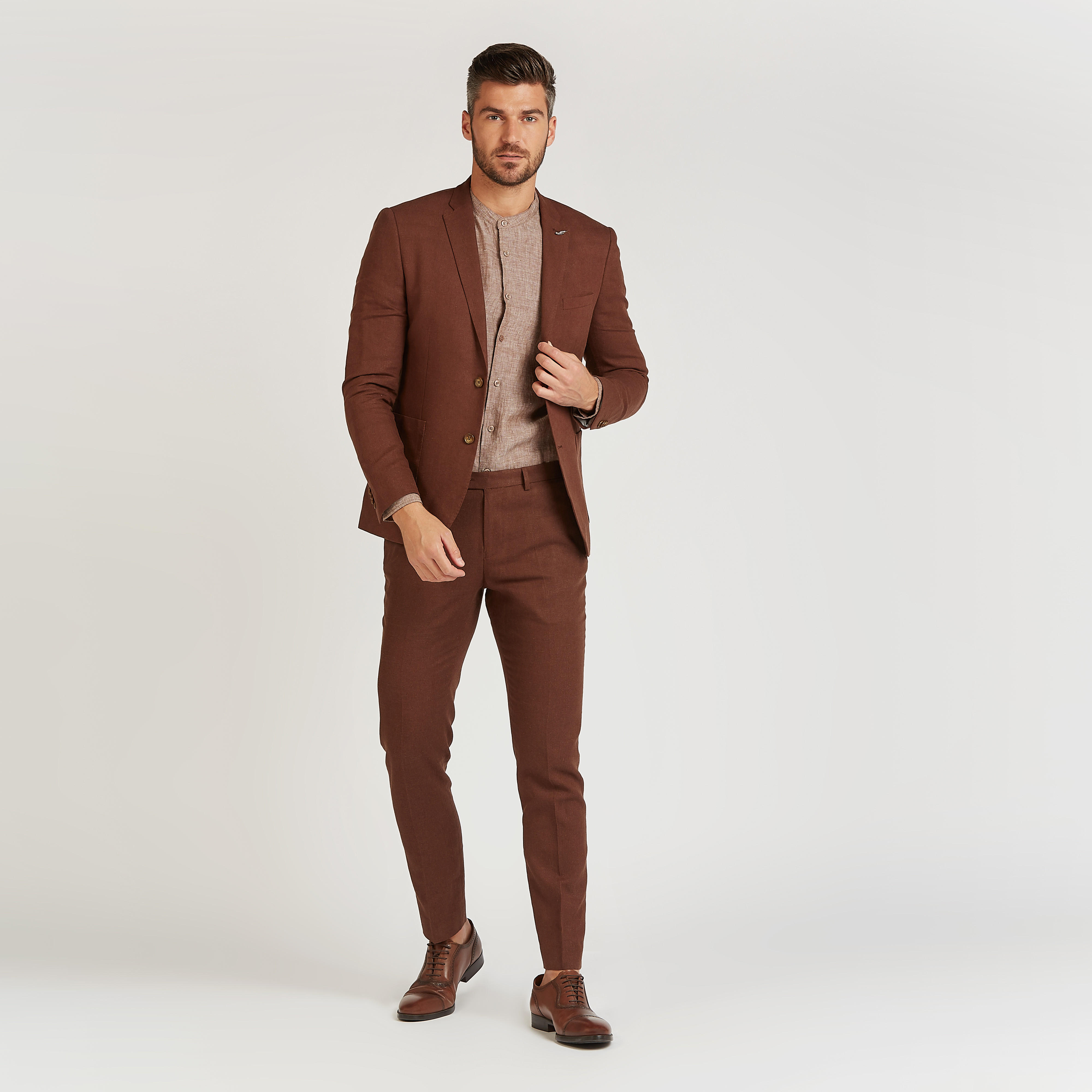 قميص كتّان سليم فيت بارز الملمس بياقة ماندارين وأكمام طويلة-men-clothing-shirts-image-2