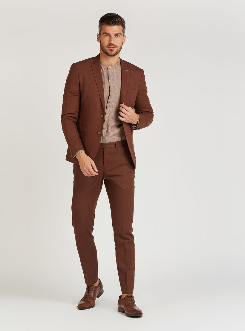 قميص كتّان سليم فيت بارز الملمس بياقة ماندارين وأكمام طويلة-men-clothing-shirts-image-2