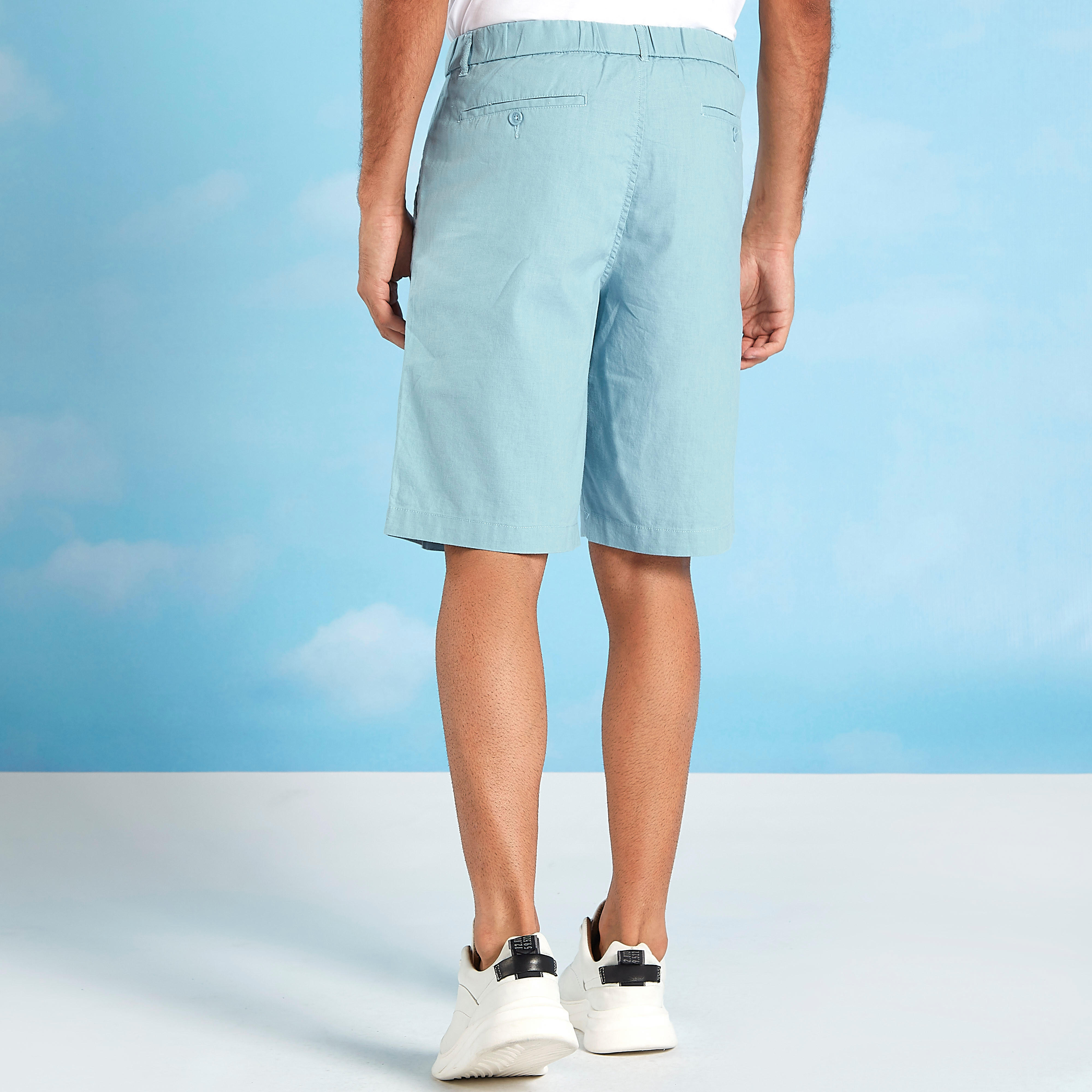شورت كتّان سليم فيت سادة بجيوب وعراوي-men-clothing-bottoms-shorts-image-4