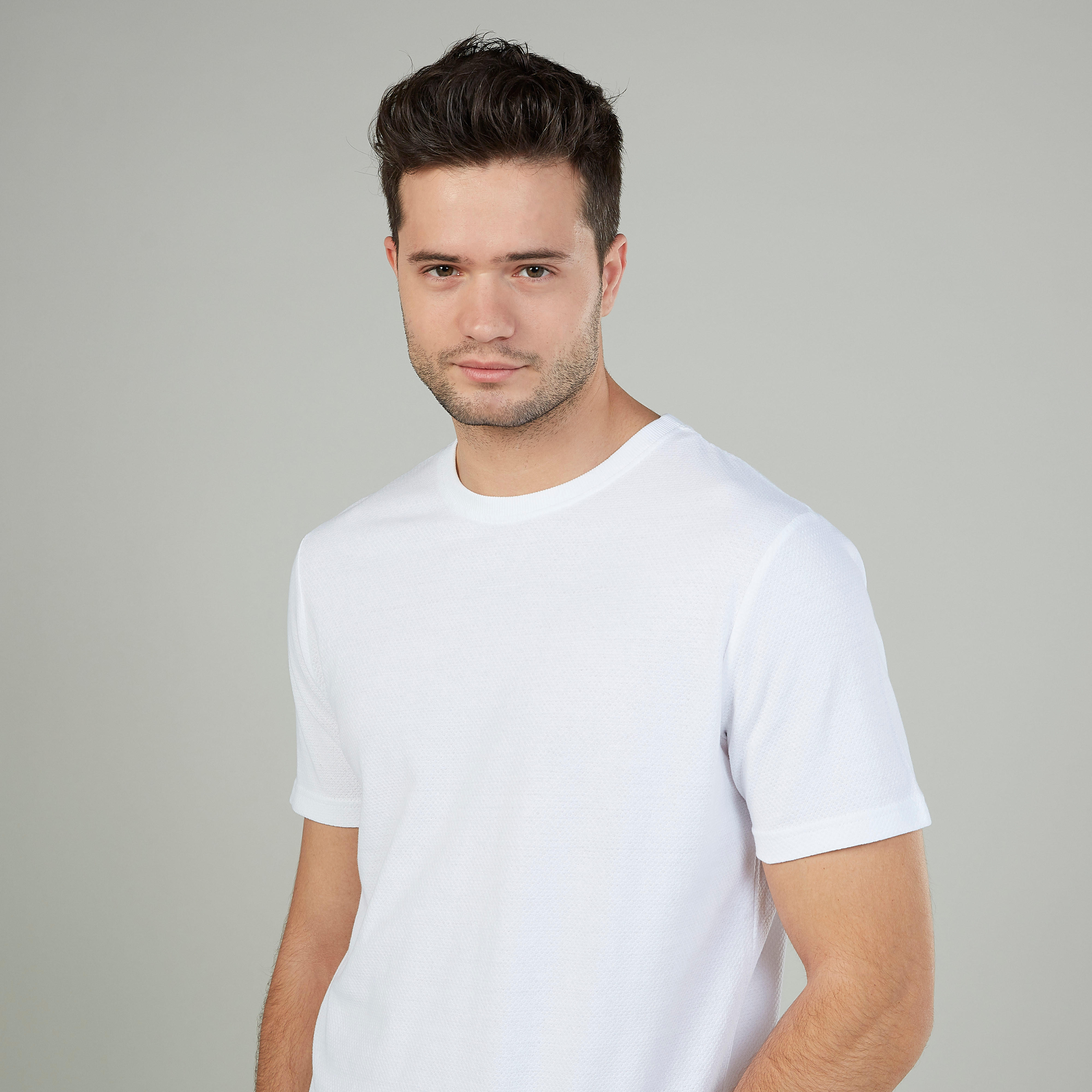 تيشيرت سادة بياقة ضيّقة وأكمام قصيرة-men-clothing-tshirtsandpolos-tshirts-image-2