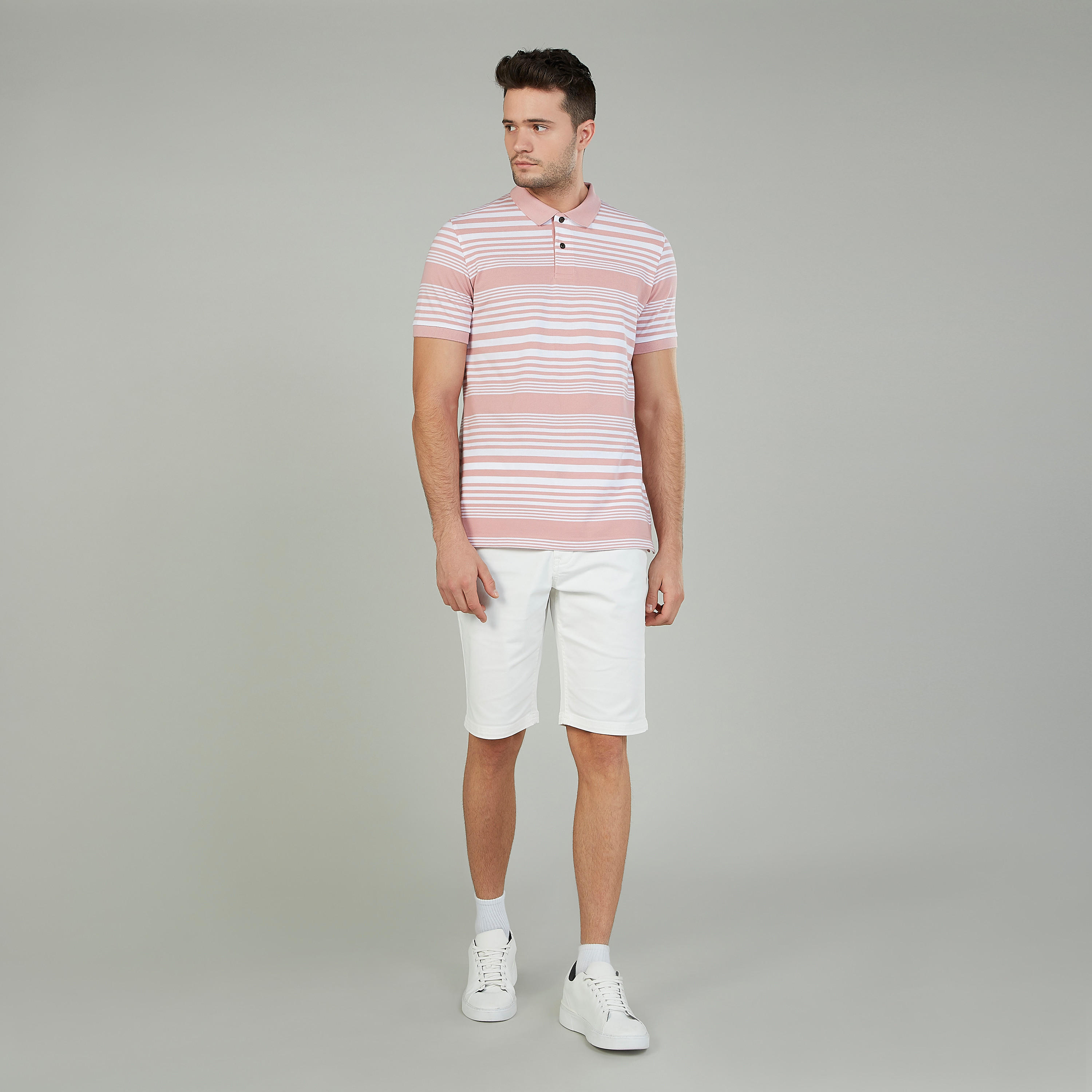تيشيرت بولو سليم مقلّم بأكمام قصيرة-men-clothing-tshirtsandpolos-polos-image-2