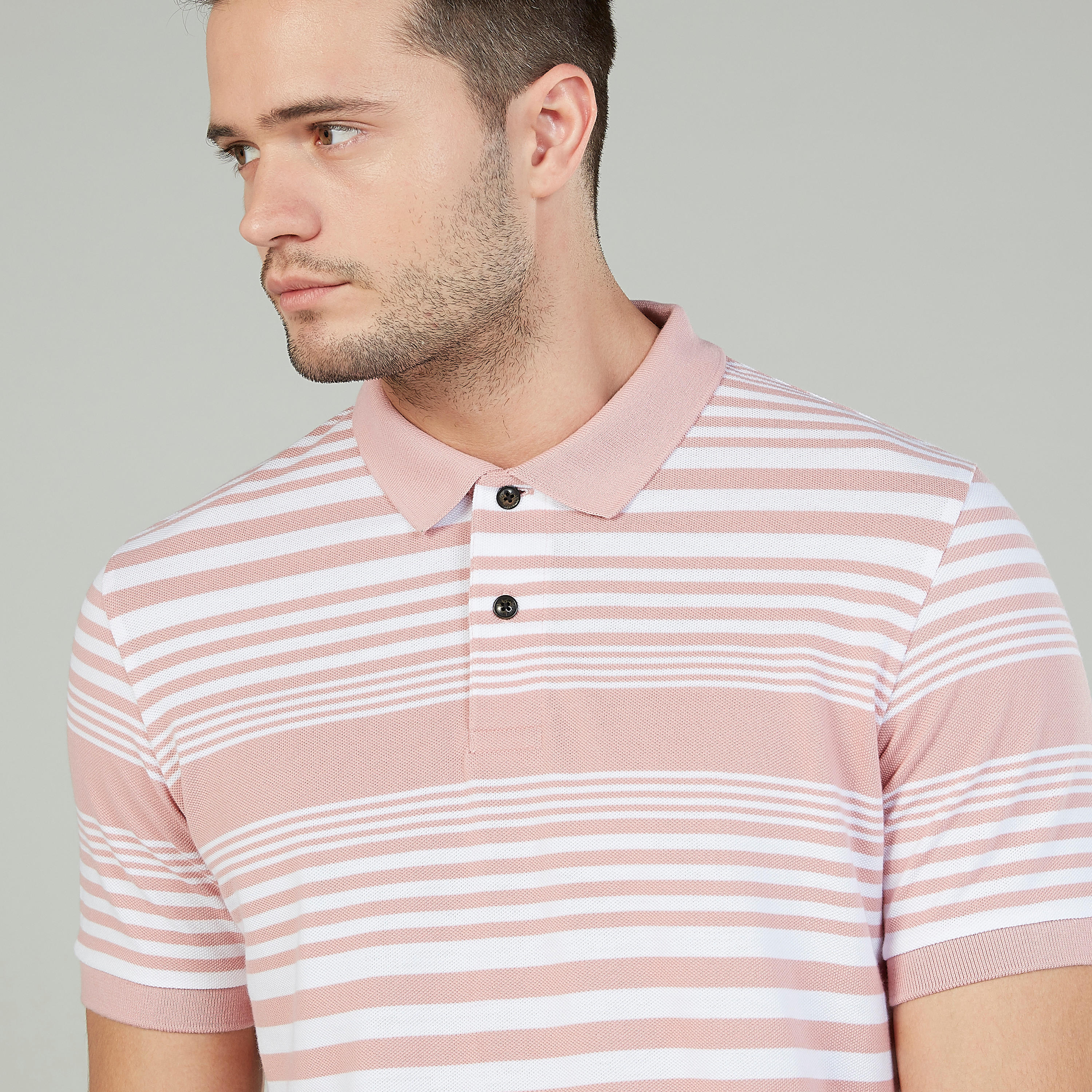 تيشيرت بولو سليم مقلّم بأكمام قصيرة-men-clothing-tshirtsandpolos-polos-image-3