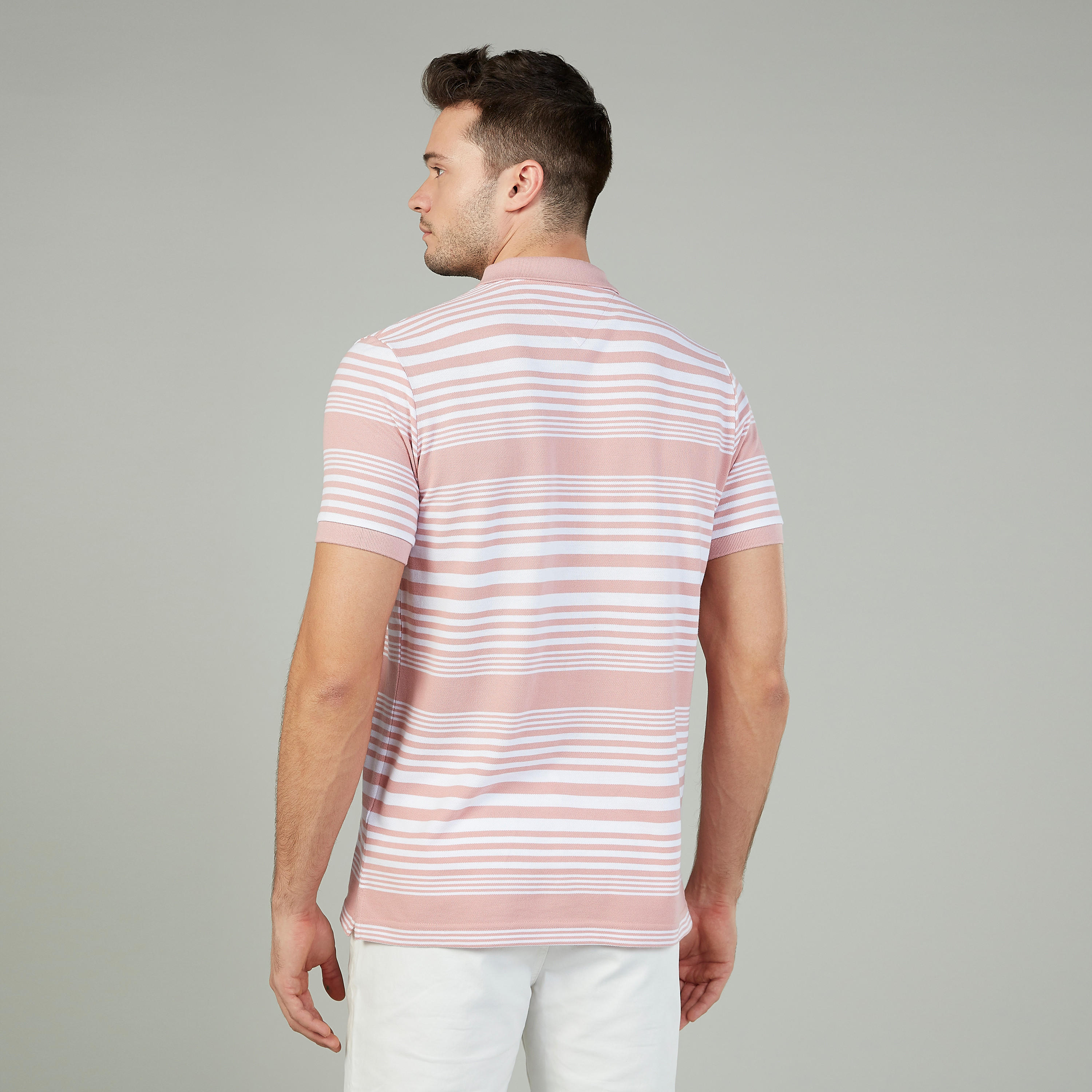 تيشيرت بولو سليم مقلّم بأكمام قصيرة-men-clothing-tshirtsandpolos-polos-image-4