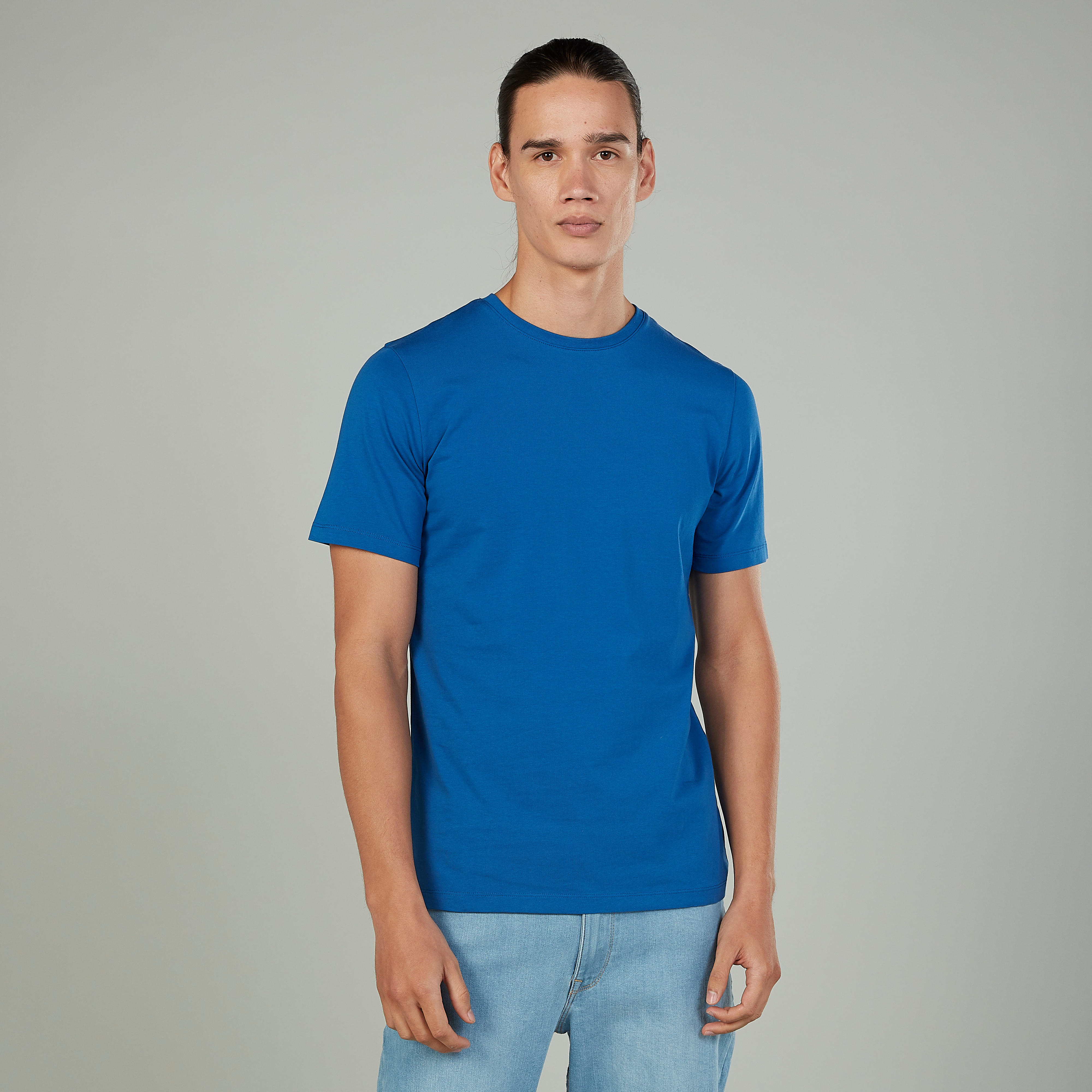 تيشيرت سادة بياقة ضيّقة وأكمام قصيرة-men-clothing-tshirtsandpolos-tshirts-image-25