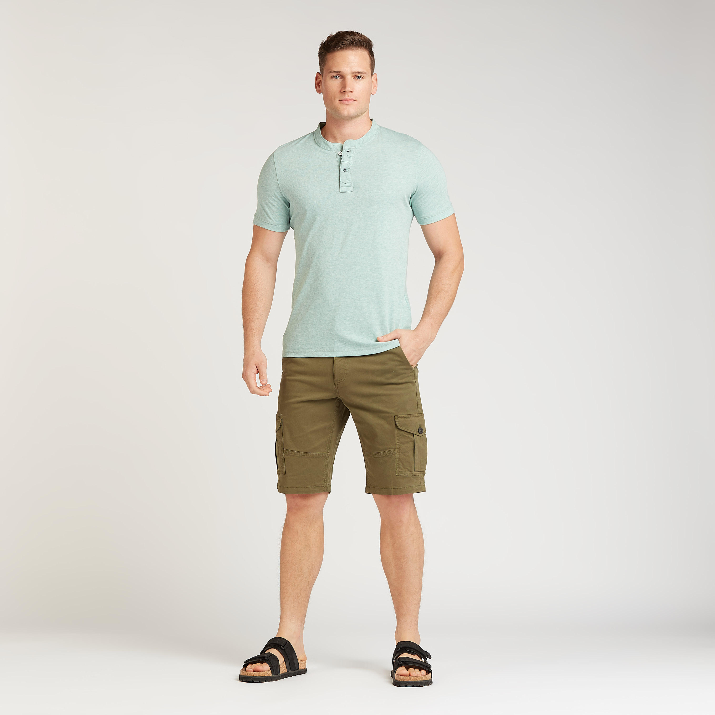 تيشيرت سادة بياقة هينلي وأكمام قصيرة-men-clothing-tshirtsandpolos-tshirts-image-2