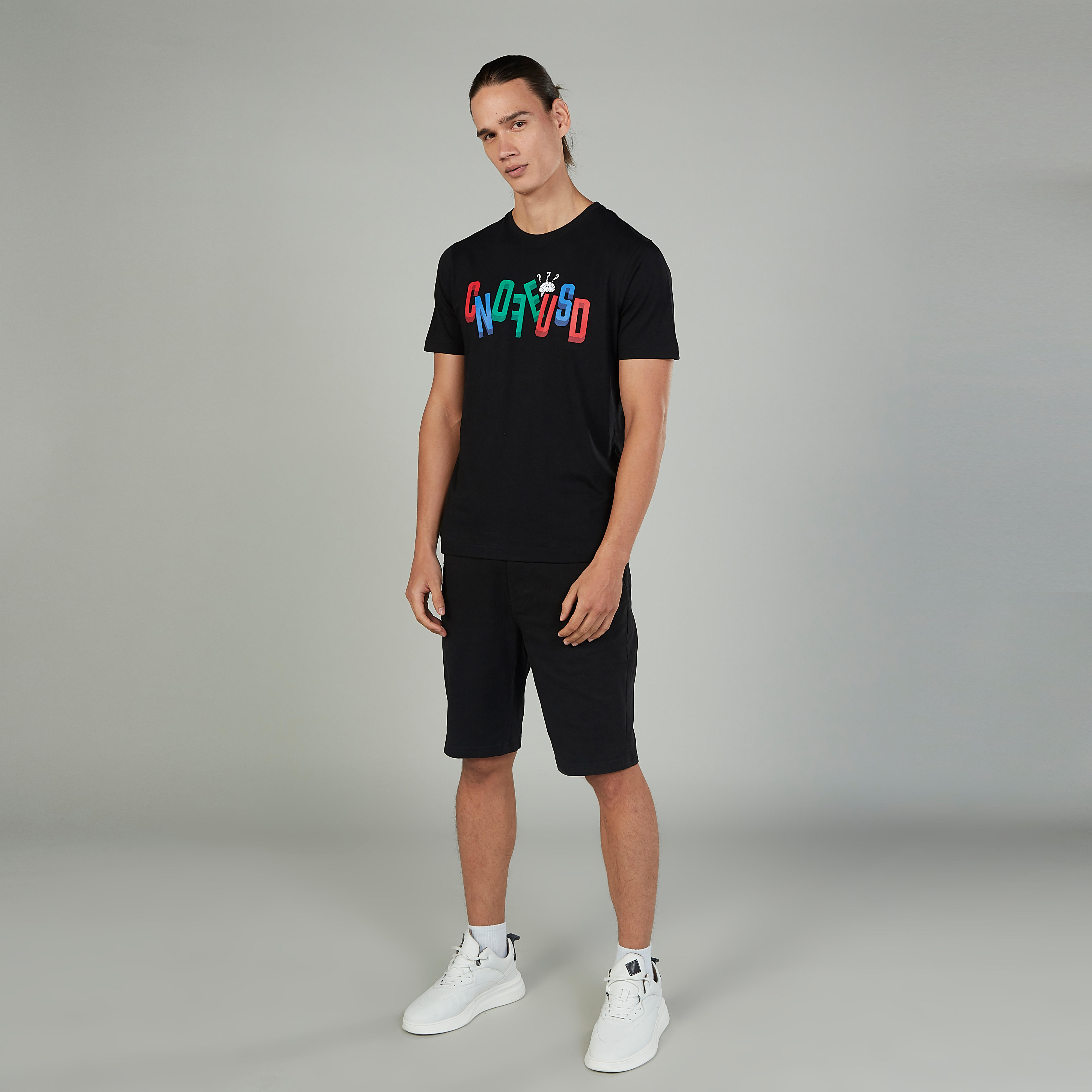 تيشيرت مستدام سليم بياقة ضيّقة وأكمام قصيرة وطبعات  -men-clothing-tshirtsandpolos-tshirts-image-2