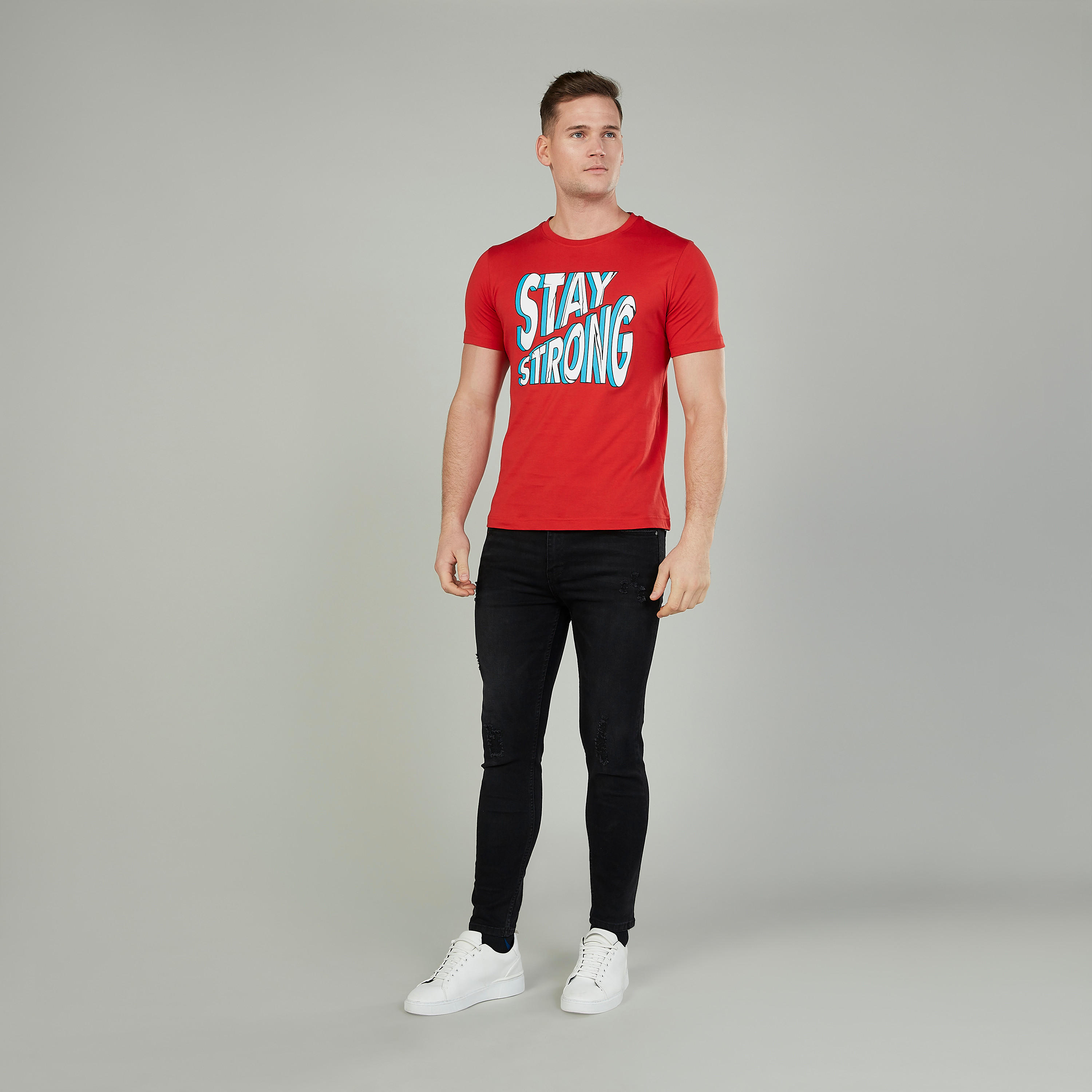 تيشيرت مستدام سليم بياقة ضيّقة وطبعات  -men-clothing-tshirtsandpolos-tshirts-image-2