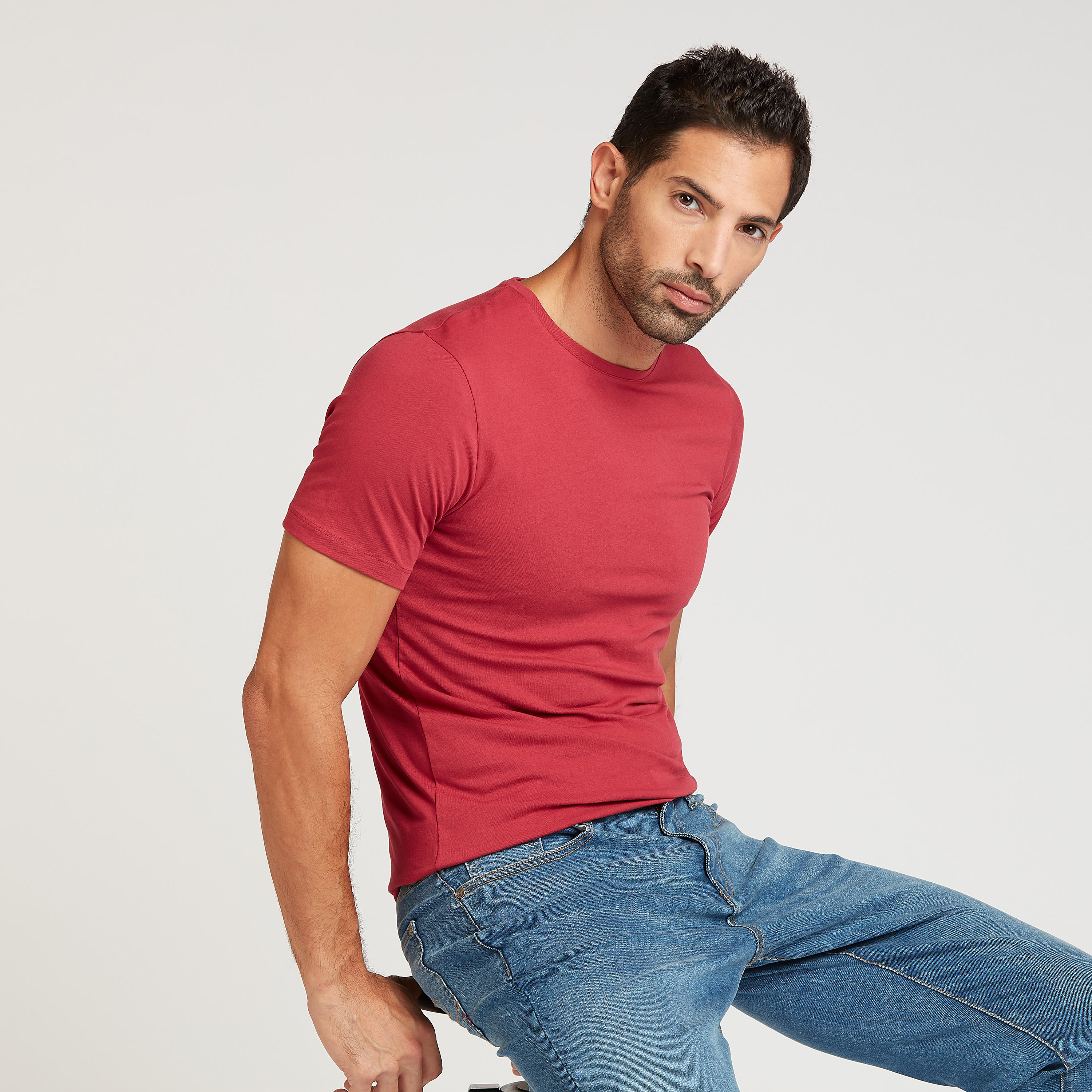تيشيرت مستدام سادة بياقة ضيّقة وأكمام قصيرة-men-clothing-tshirtsandpolos-tshirts-image-3