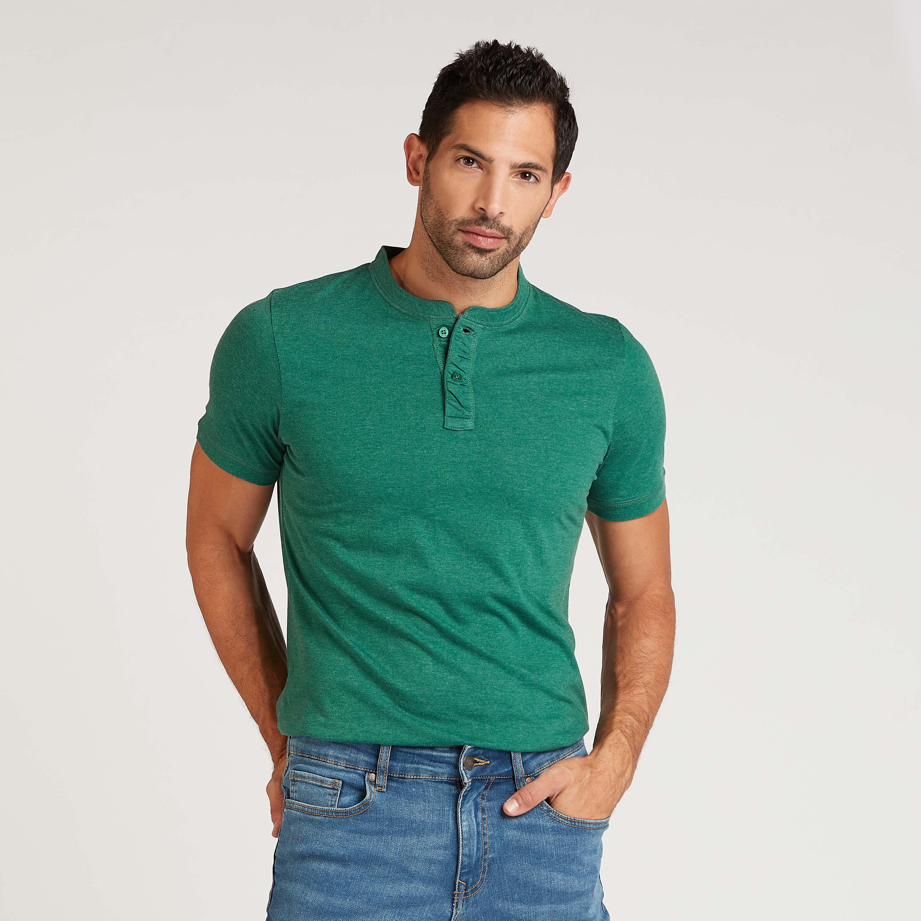 تيشيرت مستدام سادة بياقة هينلي وأكمام قصيرة-men-clothing-tshirtsandpolos-tshirts-image-1