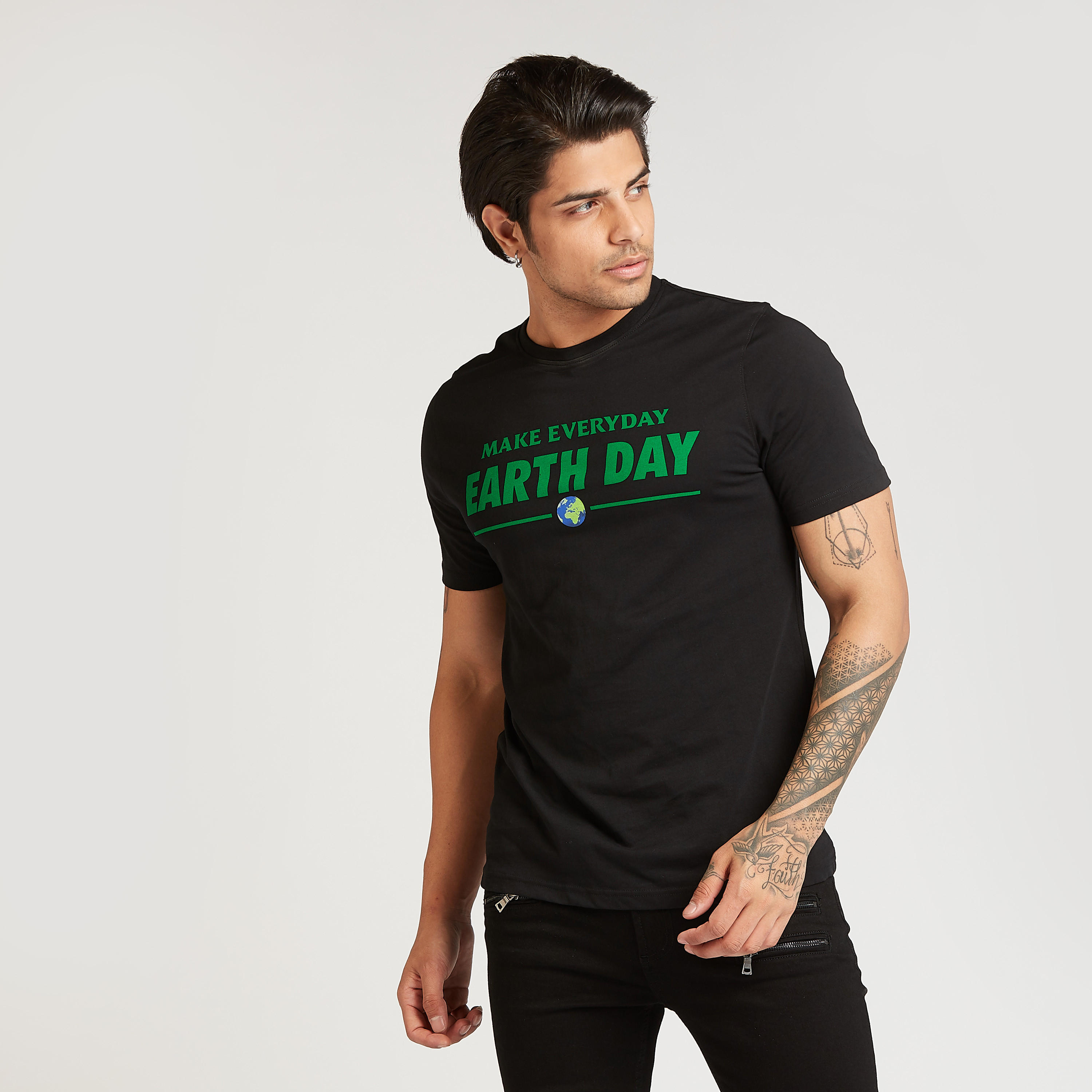 Slim Fit Printed T-shirt with Crew Neck and Short Sleeves-men-clothing-tshirtsandpolos-tshirts-image-1