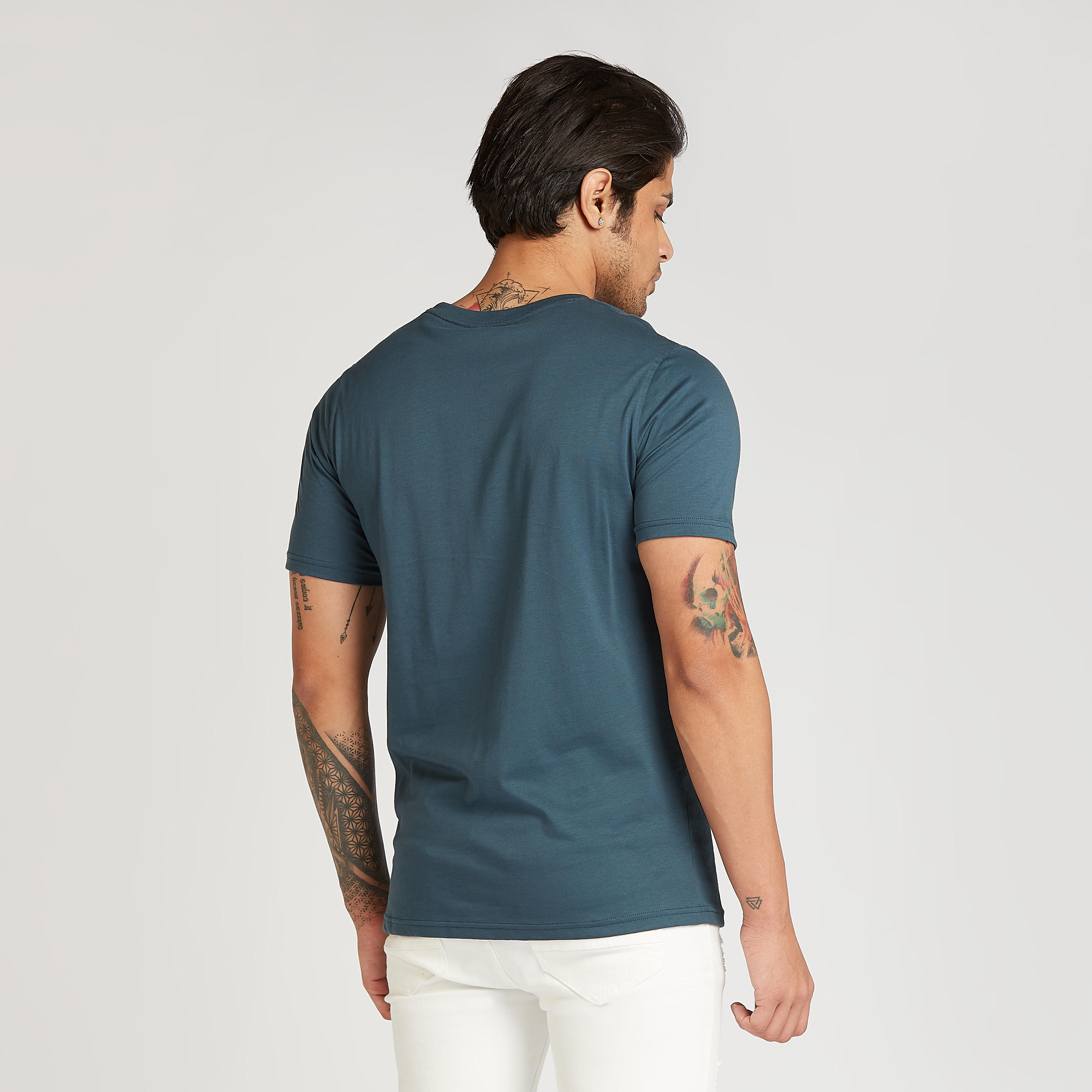 تيشيرت مستدام سليم فيت بياقة ضيقة وأكمام قصيرة وطبعات-men-clothing-tshirtsandpolos-tshirts-image-4