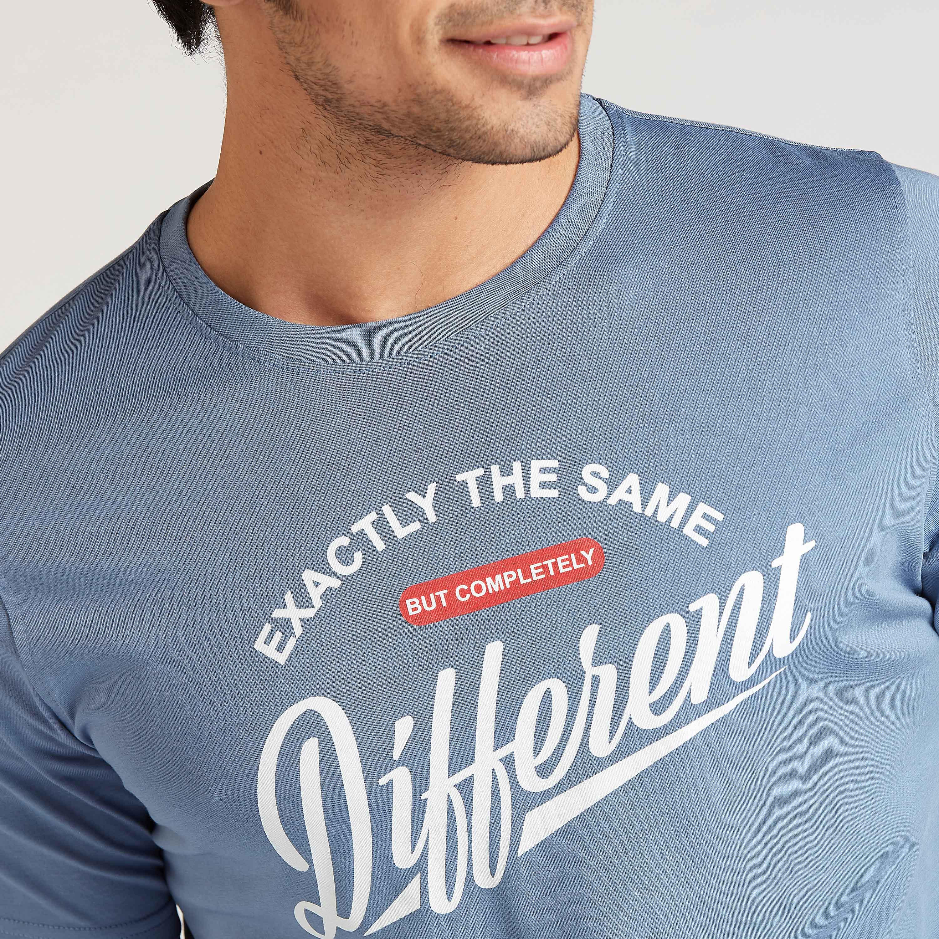 تيشيرت مستدام سليم بياقة ضيقة وأكمام قصيرة وطبعات-men-clothing-tshirtsandpolos-tshirts-image-3