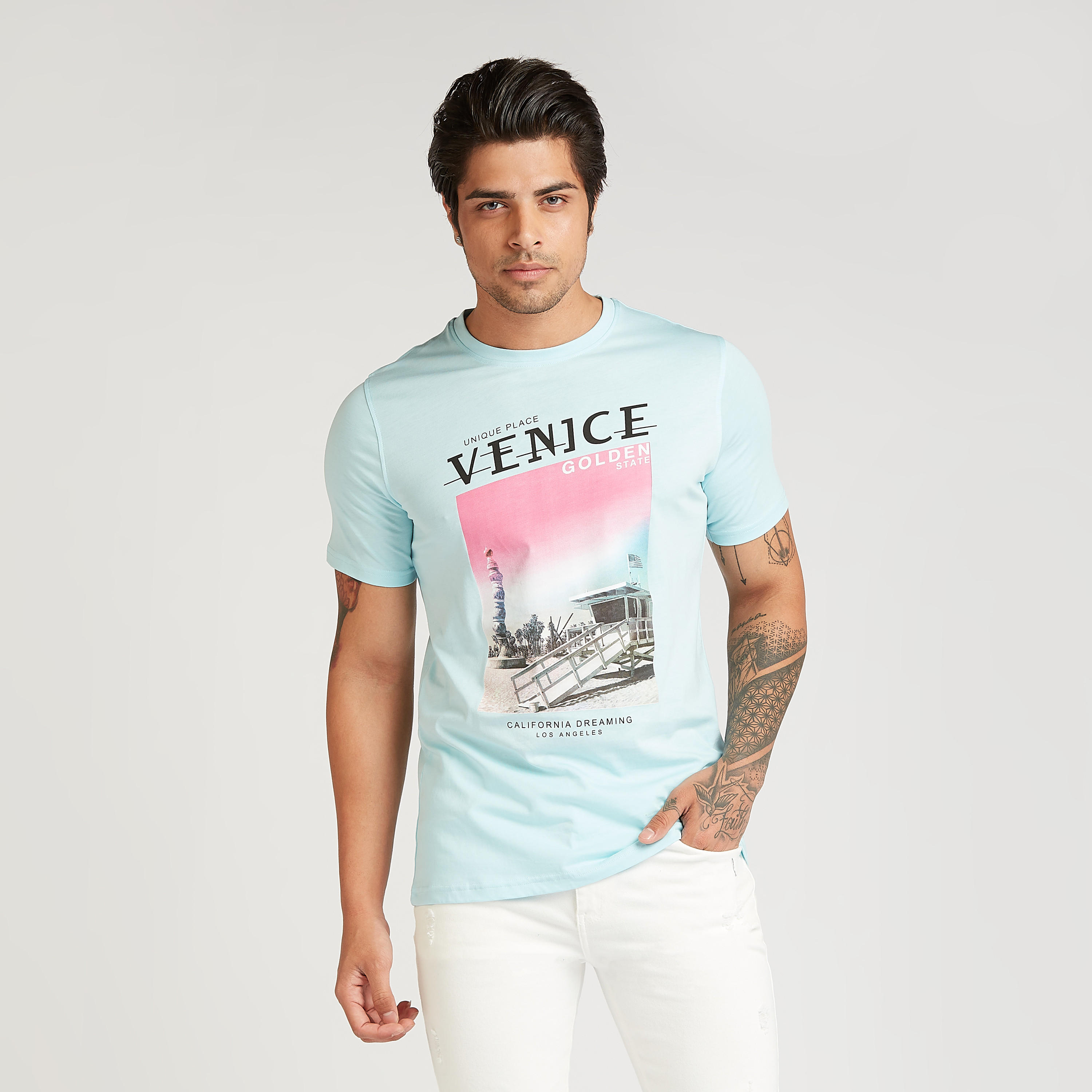 تيشيرت مستدام سليم فيت بياقة ضيقة وأكمام قصيرة وطبعات-men-clothing-tshirtsandpolos-tshirts-image-1