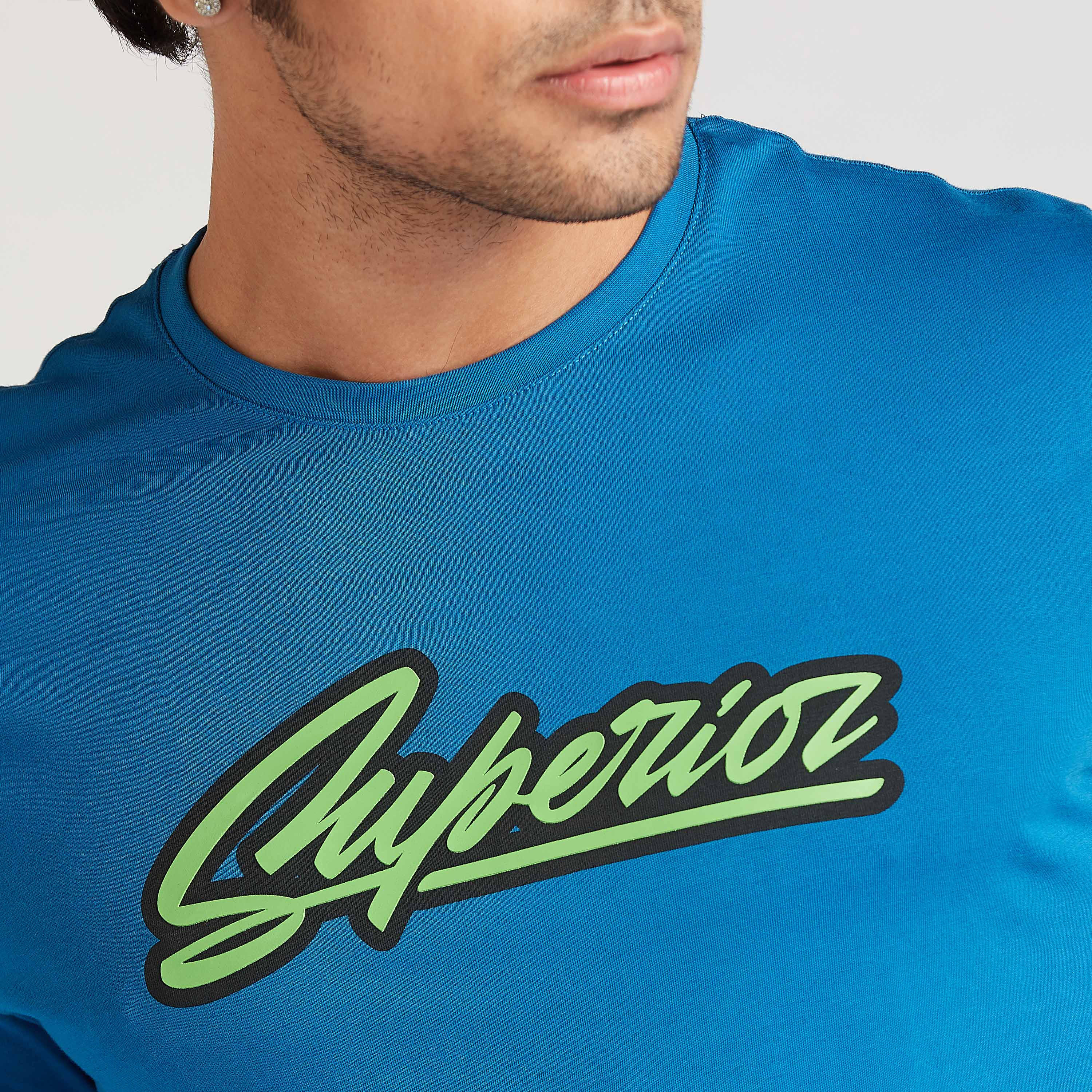 تيشيرت مستدام بقصة سليم وياقة ضيقة وأكمام قصيرة وطبعات-men-clothing-tshirtsandpolos-tshirts-image-3