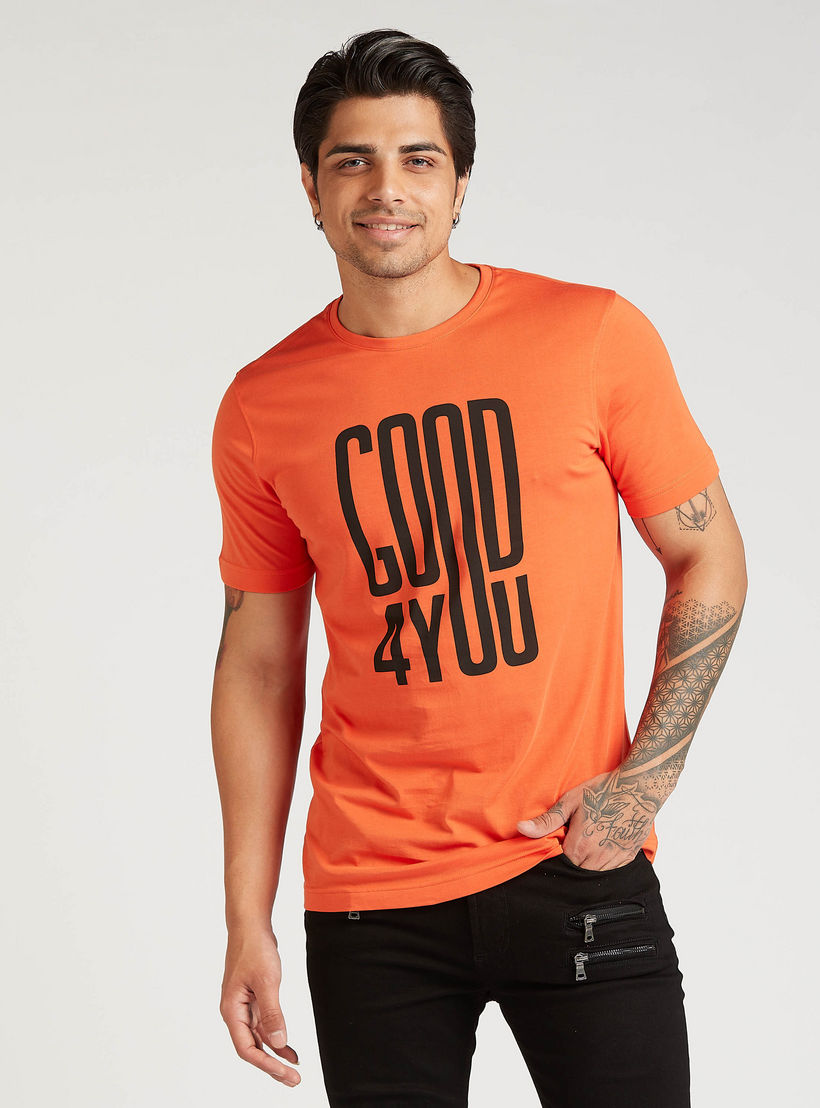 تيشيرت مستدام بقصة سليم وياقة ضيقة وأكمام قصيرة وطبعات-men-clothing-tshirtsandpolos-tshirts-image-1
