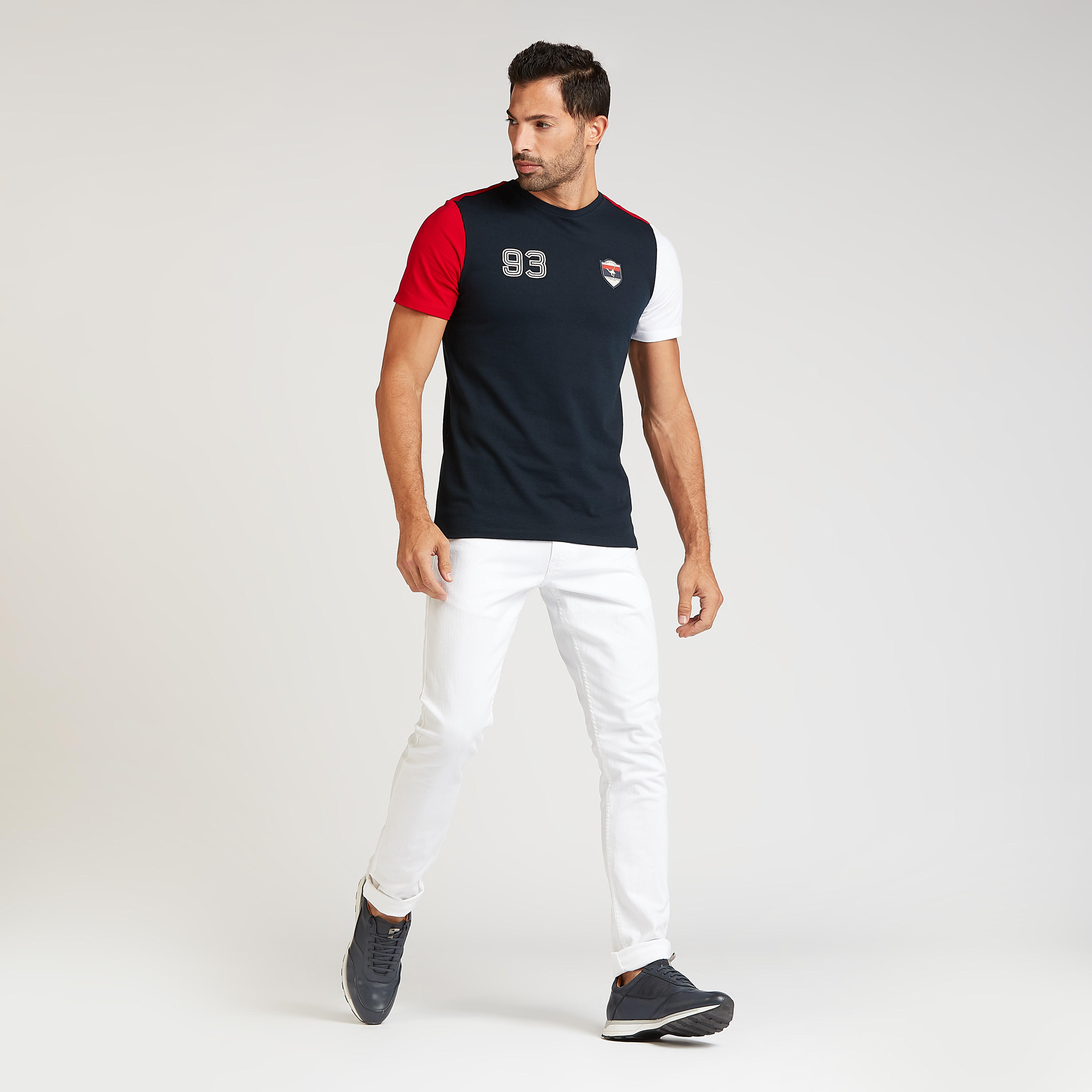 تيشيرت مستدام بقصة سليم وياقة ضيقة وأكمام قصيرة وطبعات-men-clothing-tshirtsandpolos-tshirts-image-2