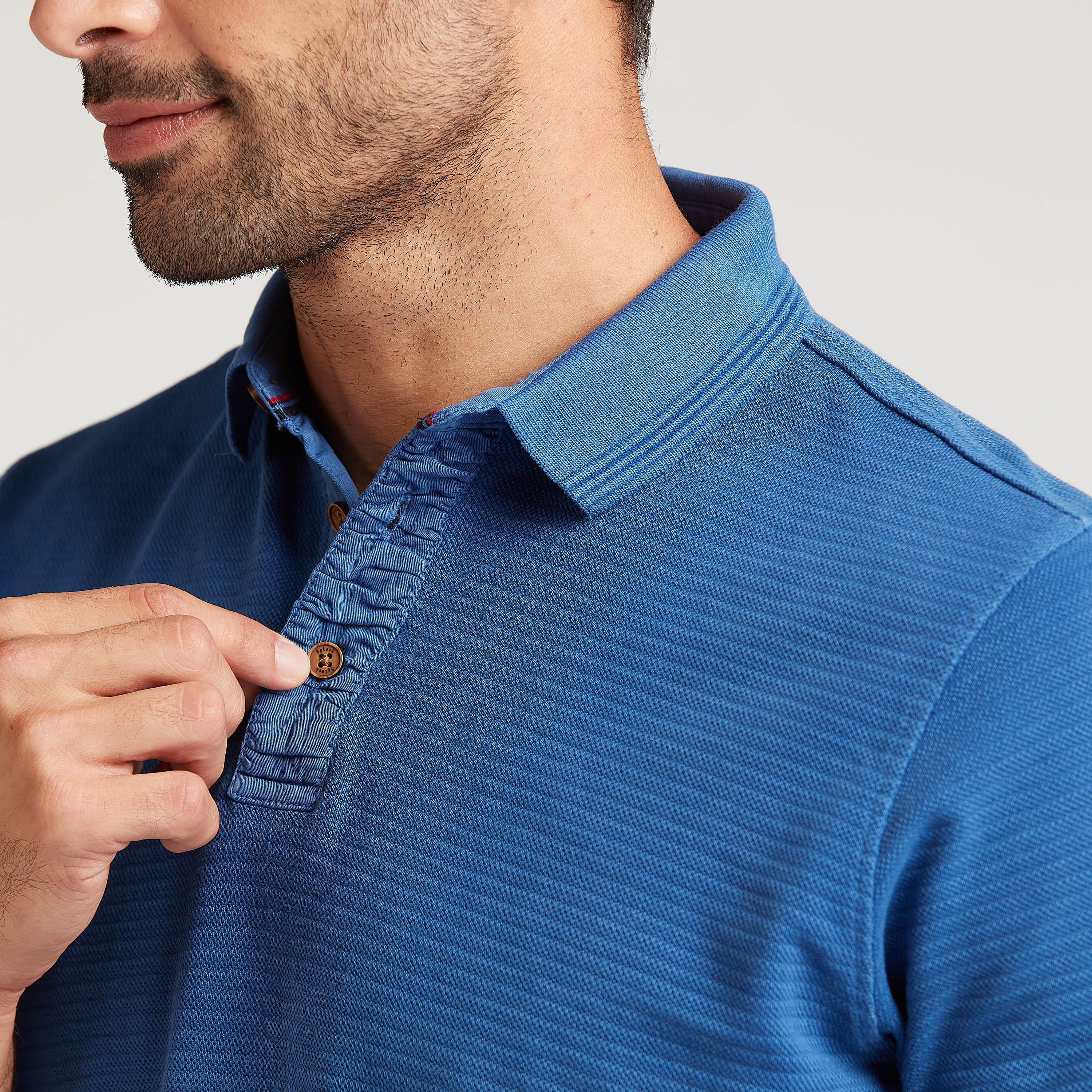 تيشيرت مستدام سليم بولو بارز الملمس بأكمام قصيرة-men-clothing-tshirtsandpolos-polos-image-5