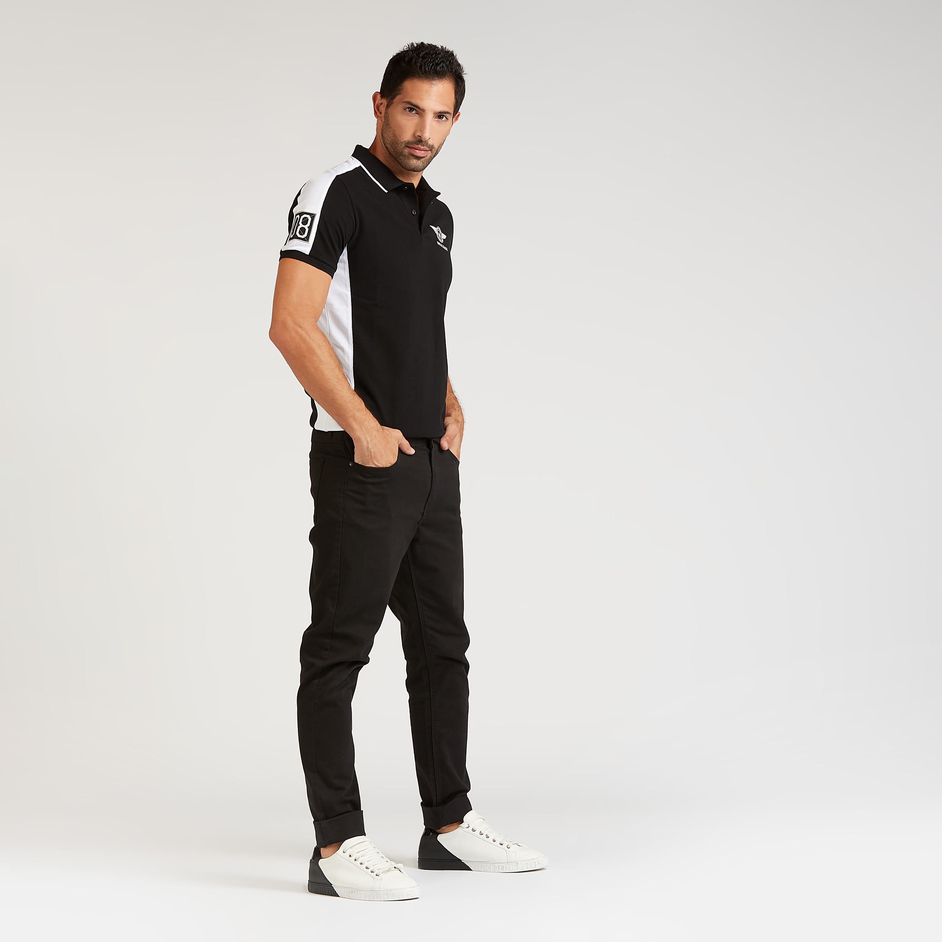 تيشيرت بولو بقصّة سليم وأكمام قصيرة وطبعات-men-clothing-tshirtsandpolos-polos-image-2