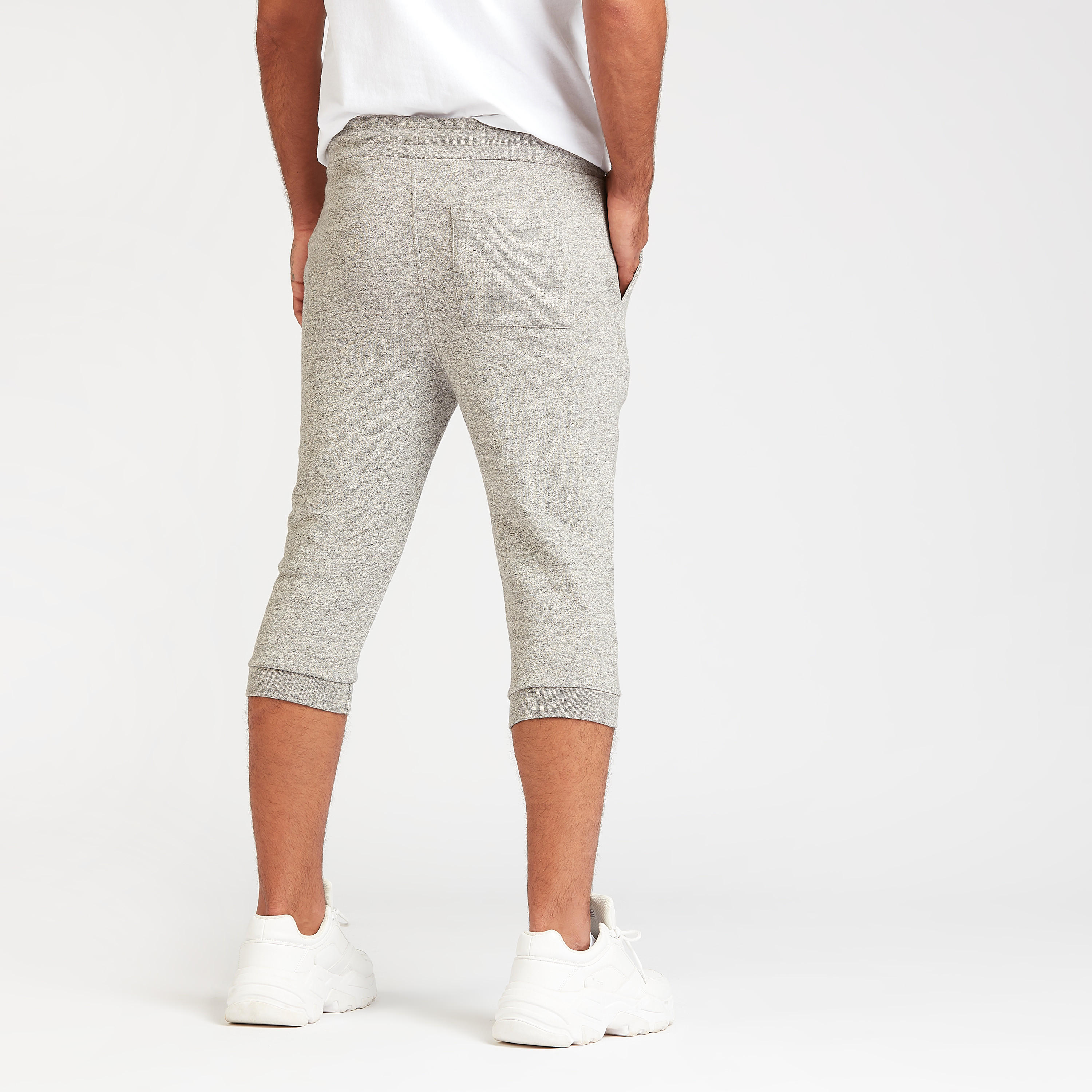 شورت مستدام بارز الملمس بتفاصيل جيوب ورباط إغلاق-men-clothing-bottoms-shorts-image-4