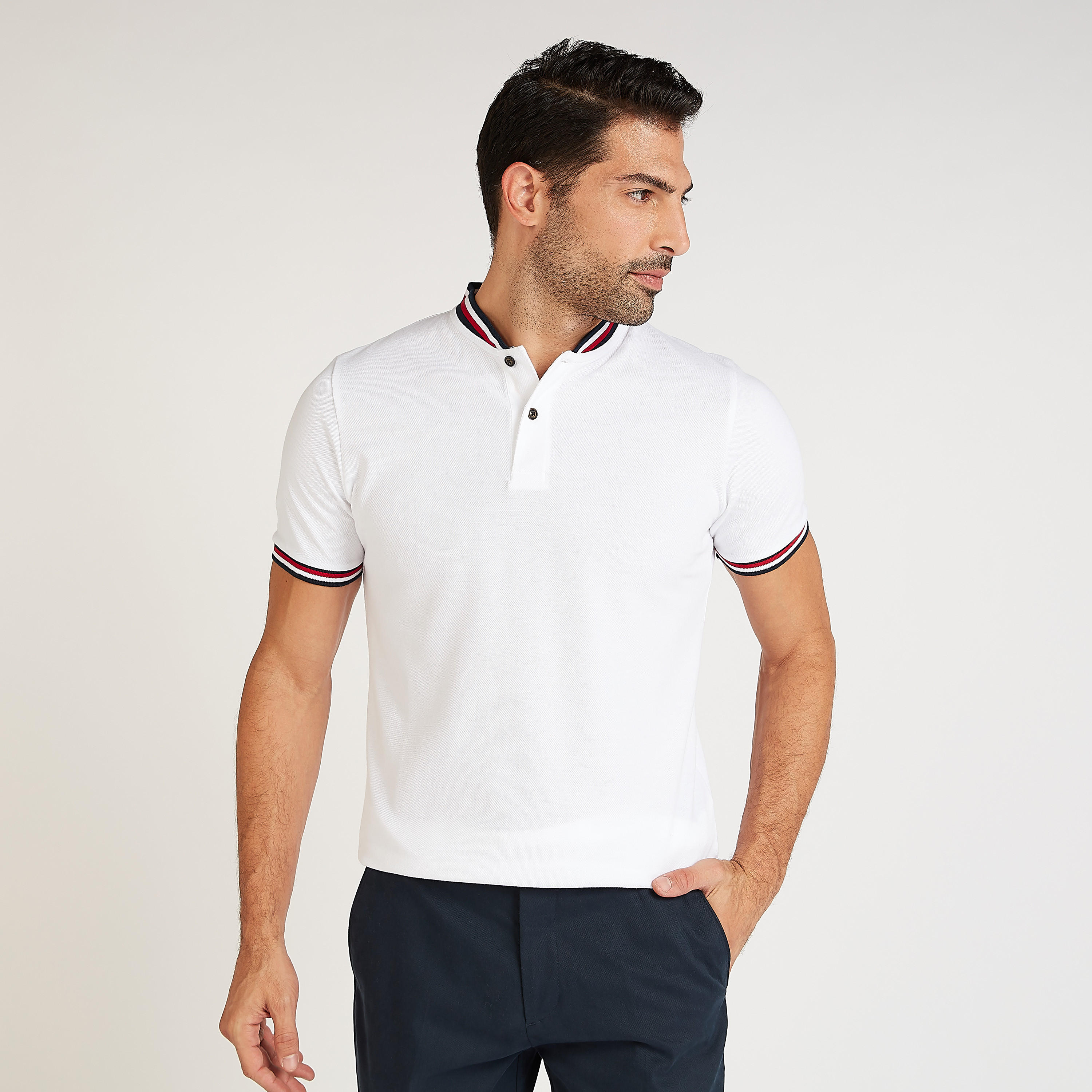 تيشيرت مستدام سليم بارز الملمس بياقة هينلي-men-clothing-tshirtsandpolos-tshirts-image-4