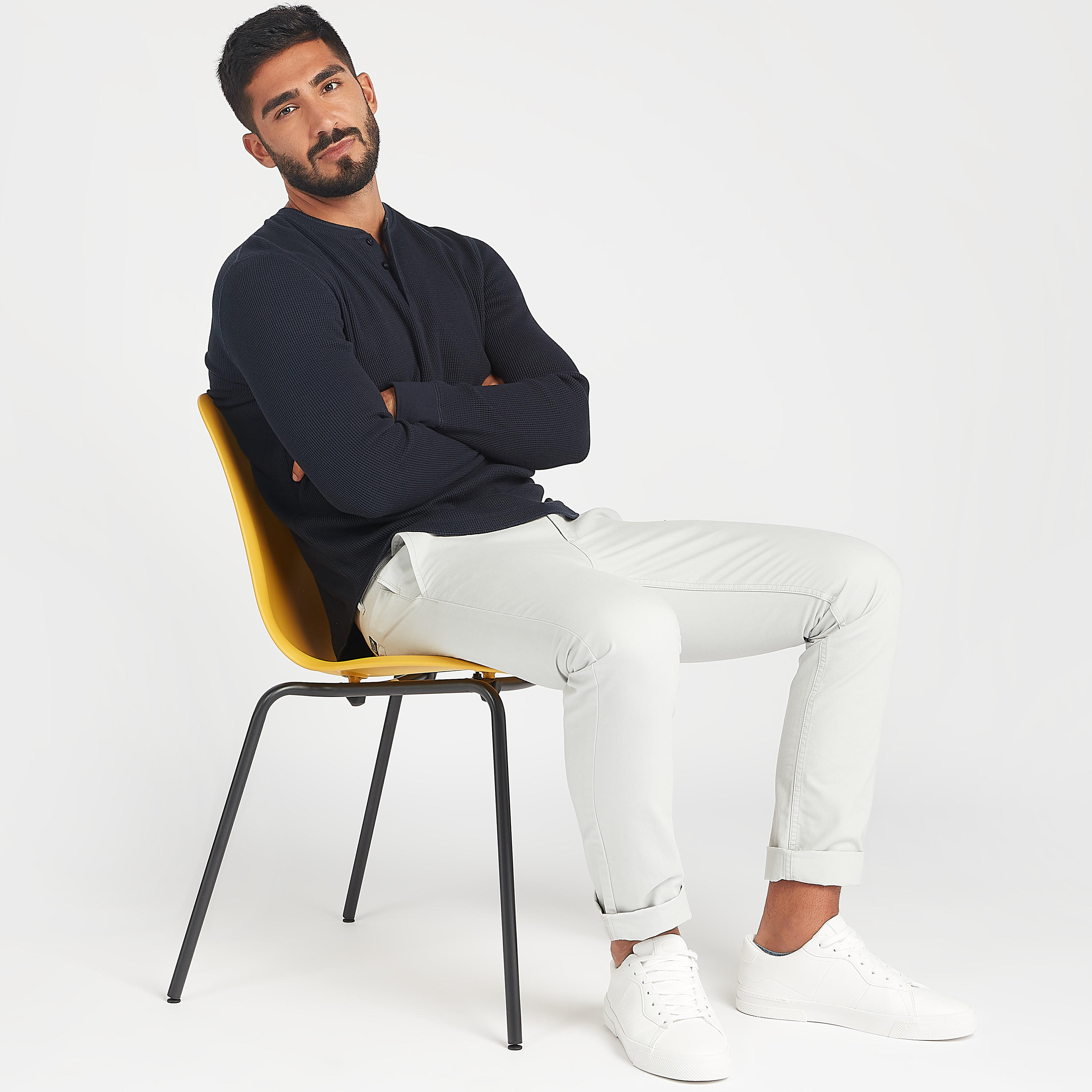 تيشيرت مستدام بارز الملمس بياقة هينلي وأكمام طويلة-men-clothing-tshirtsandpolos-tshirts-image-7
