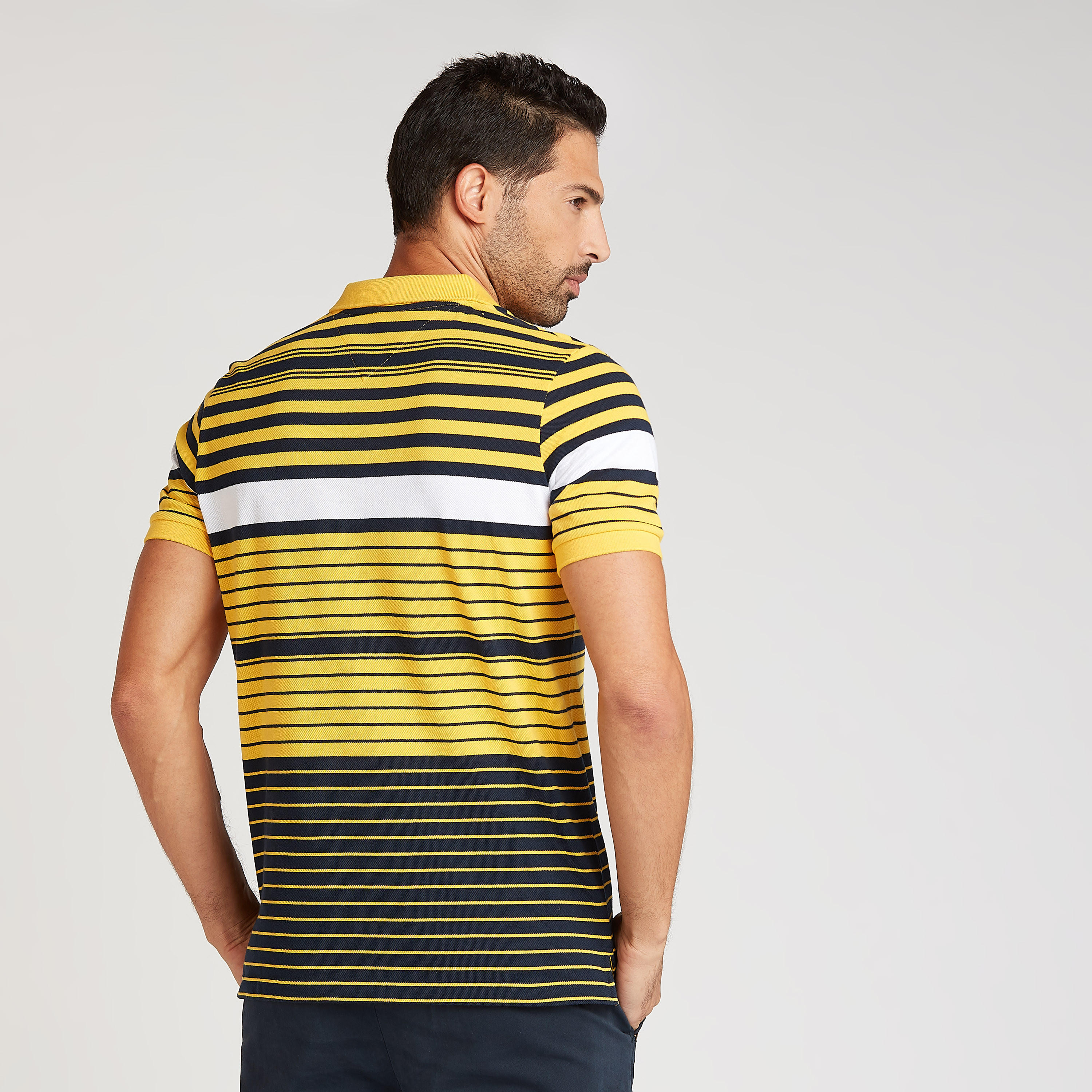 تيشيرت بولو مخطّط بياقة عادية مضلّعة وأكمام قصيرة-men-clothing-tshirtsandpolos-polos-image-4