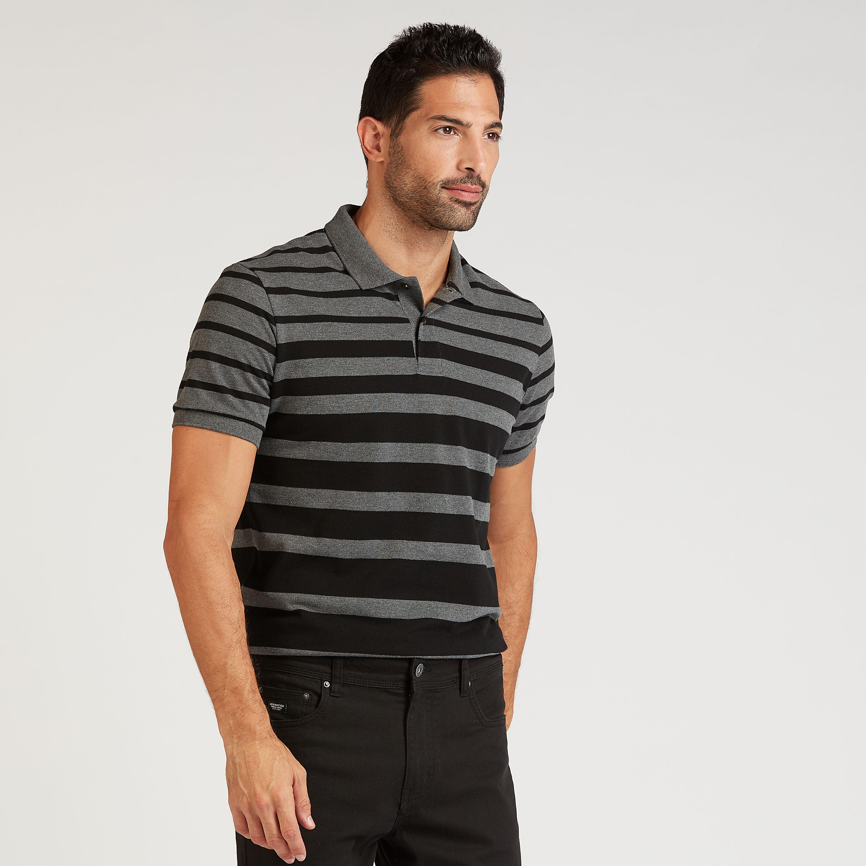 تيشيرت مستدام بولو مقلّم بأكمام قصيرة وياقة عادية-men-clothing-tshirtsandpolos-polos-image-5