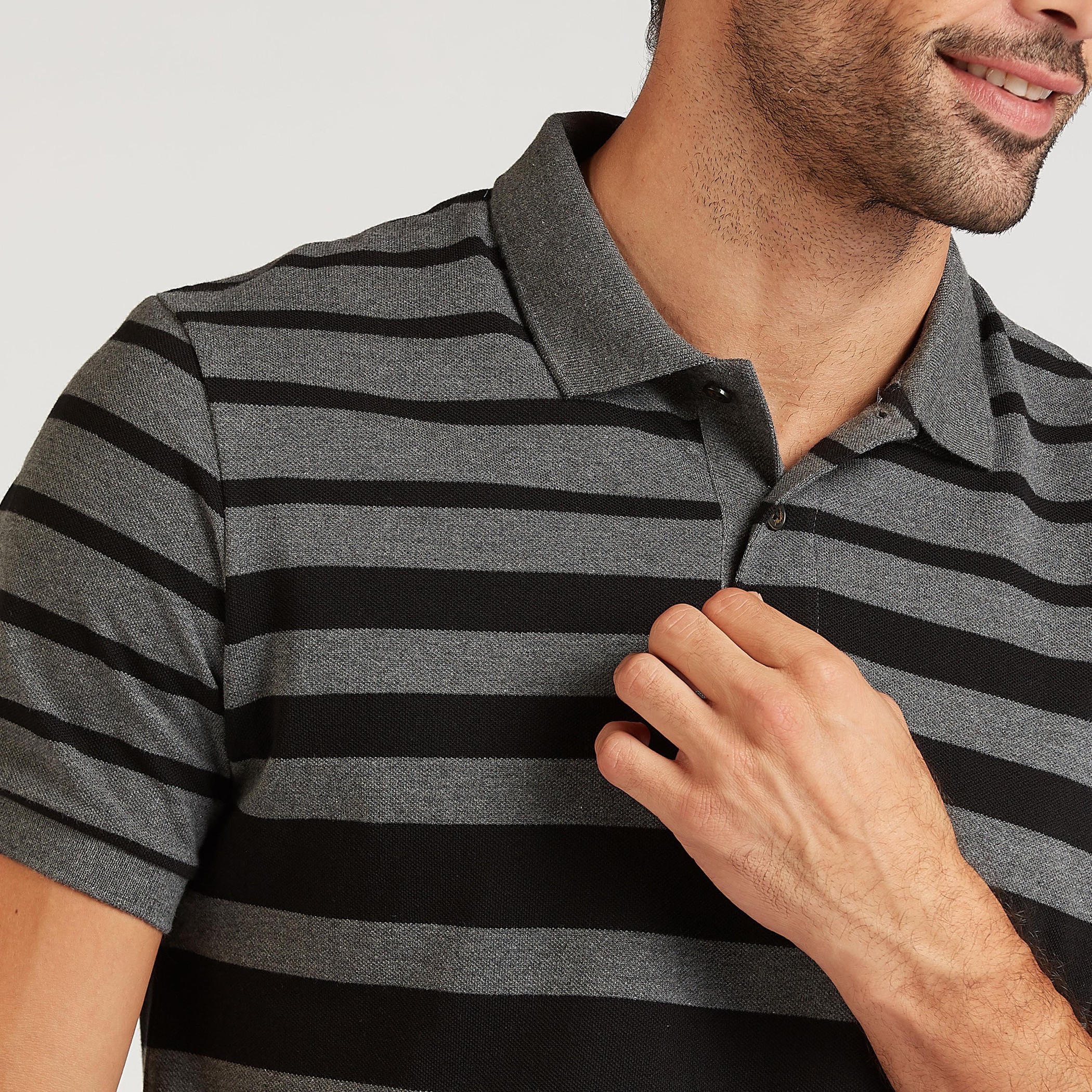 تيشيرت مستدام بولو مقلّم بأكمام قصيرة وياقة عادية-men-clothing-tshirtsandpolos-polos-image-3