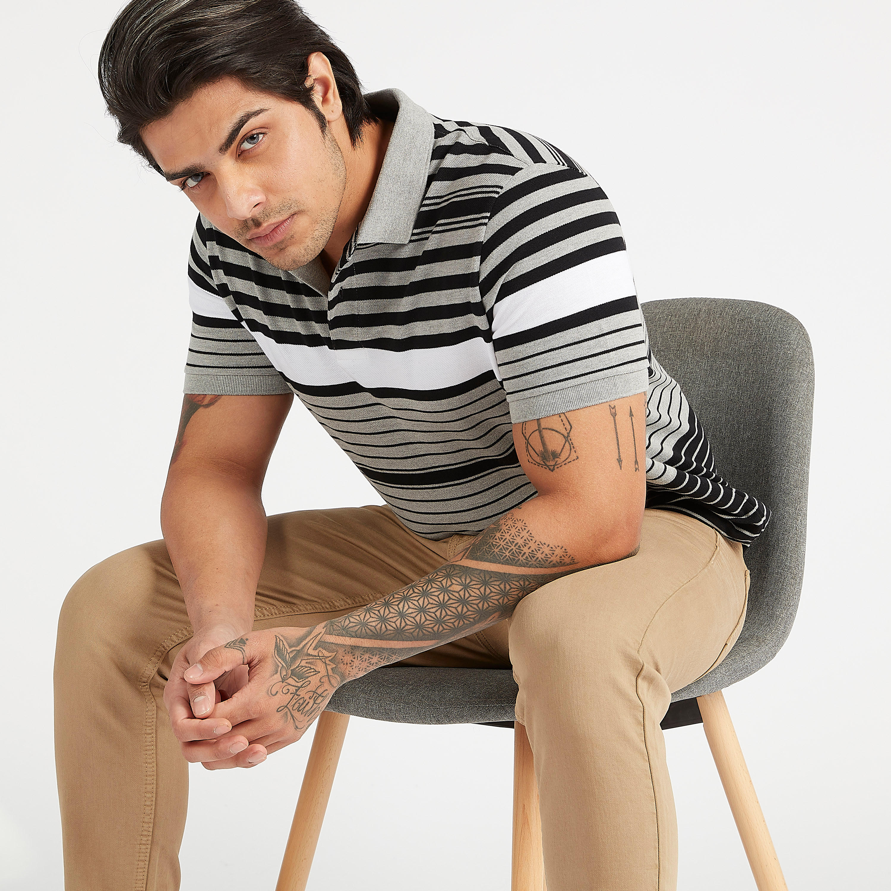 تيشيرت بولو مخطّط بأكمام قصيرة-men-clothing-tshirtsandpolos-polos-image-4