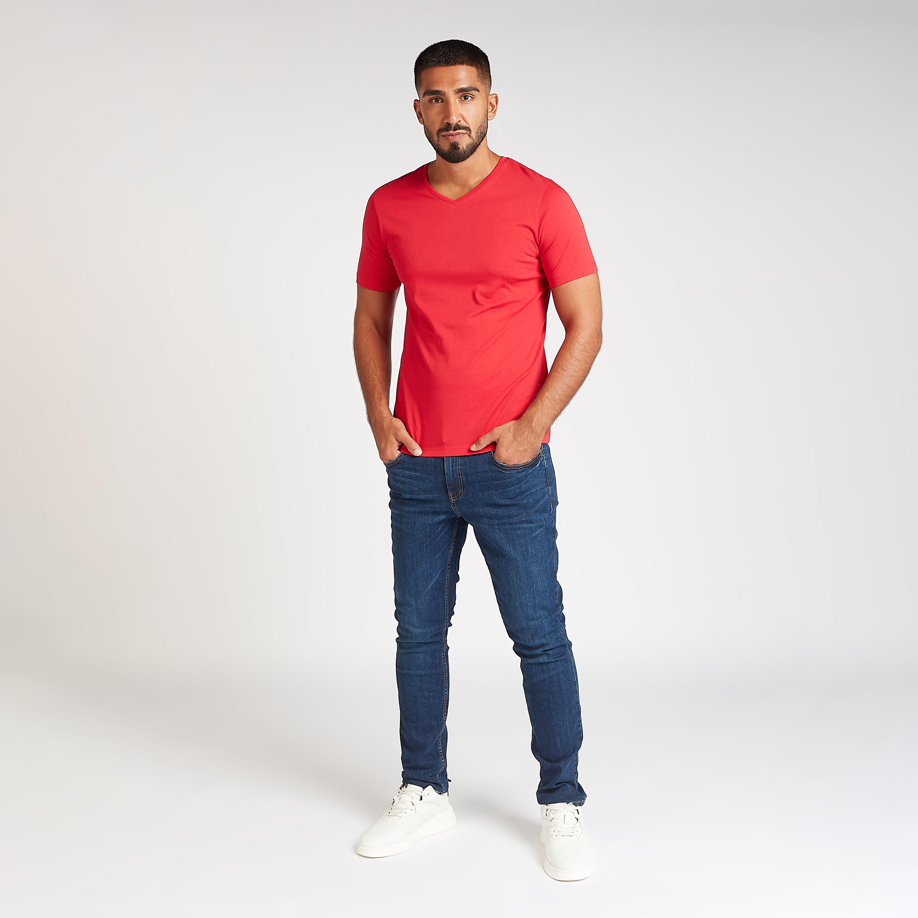 تيشيرت مستدام سادة بياقة V وأكمام قصيرة-men-clothing-tshirtsandpolos-tshirts-image-3