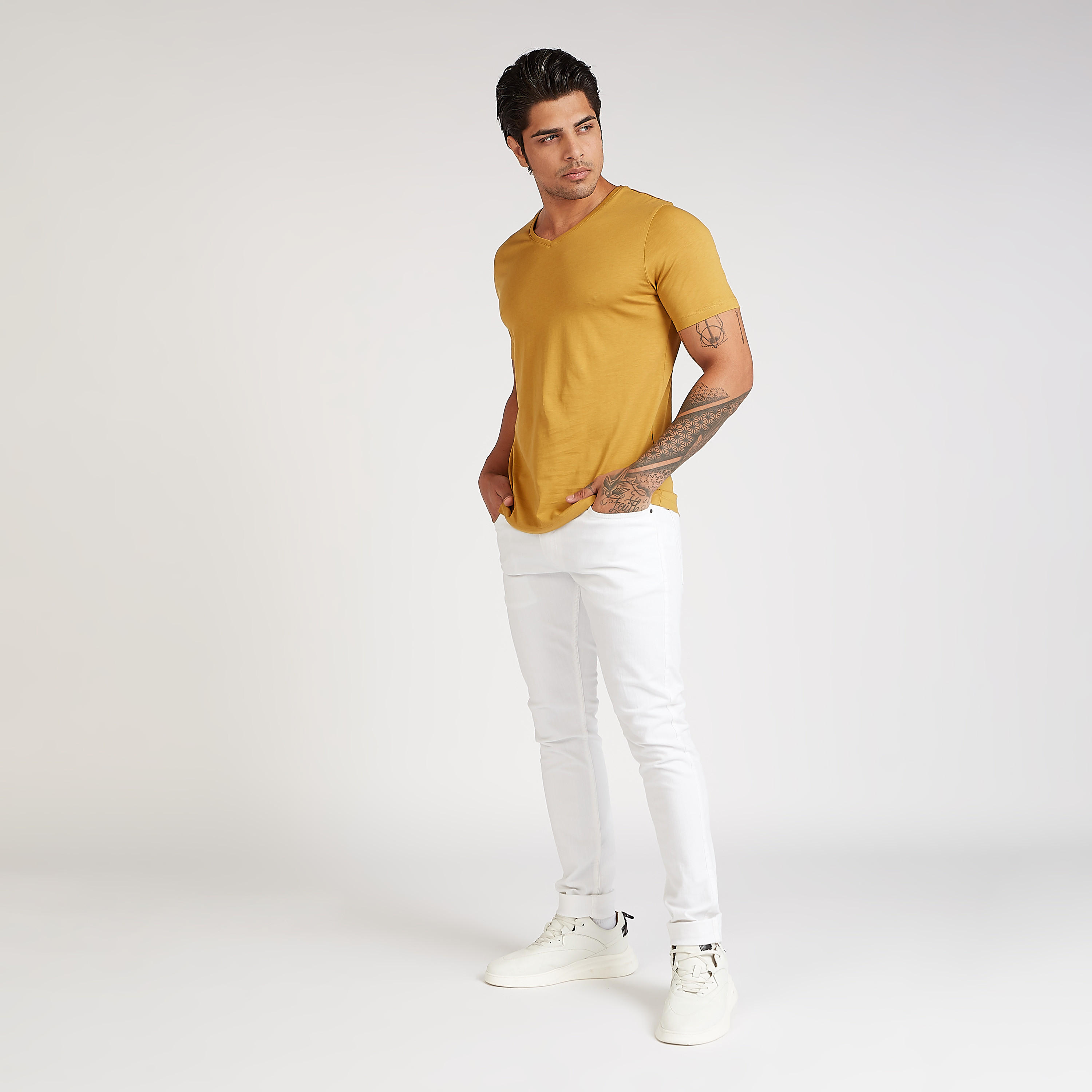 Sustainable Solid T-shirt with V-neck and Short Sleeves-men-clothing-tshirtsandpolos-tshirts-image-2