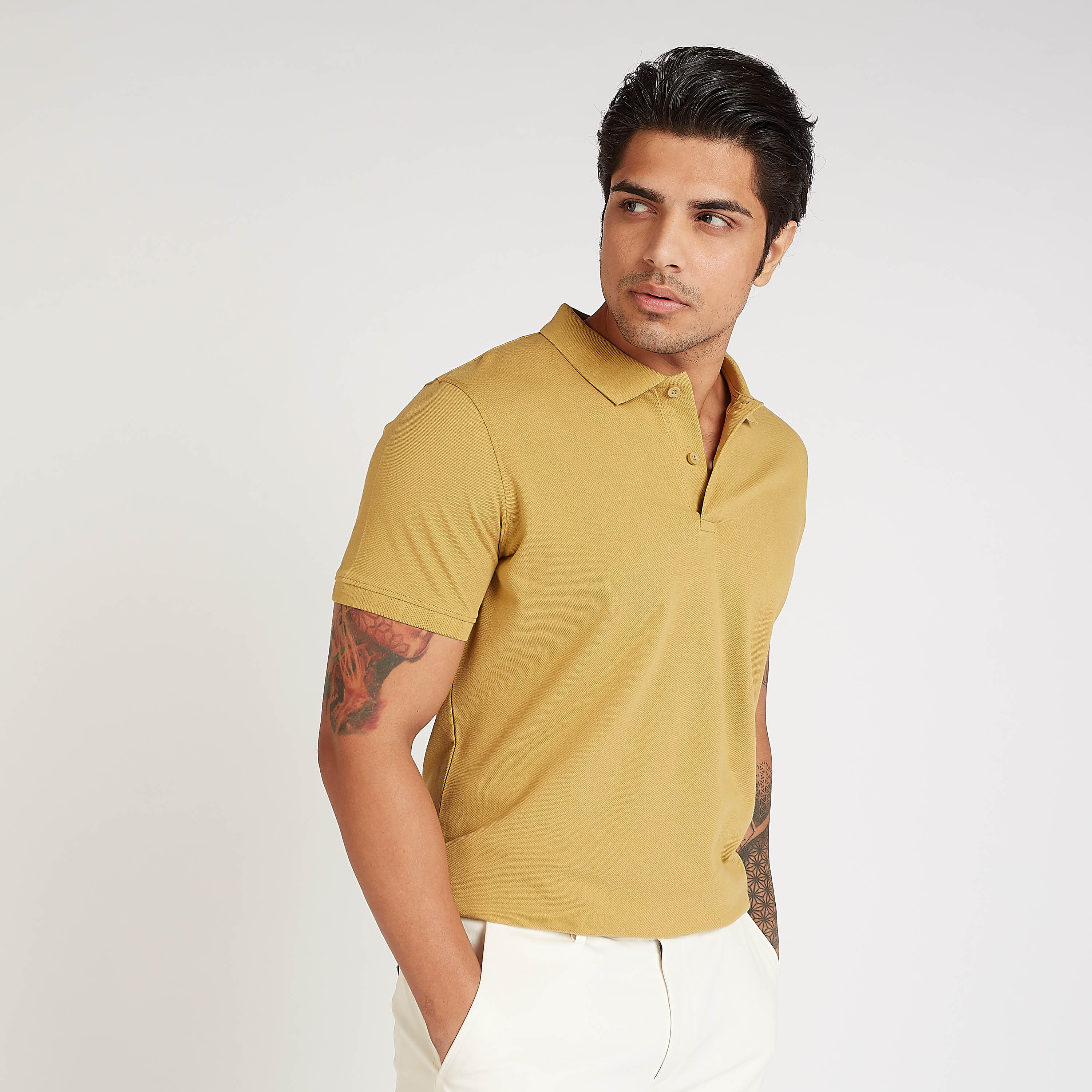 تيشيرت بولو مستدام بارز الملمس بأكمام قصيرة-men-clothing-tshirtsandpolos-polos-image-1