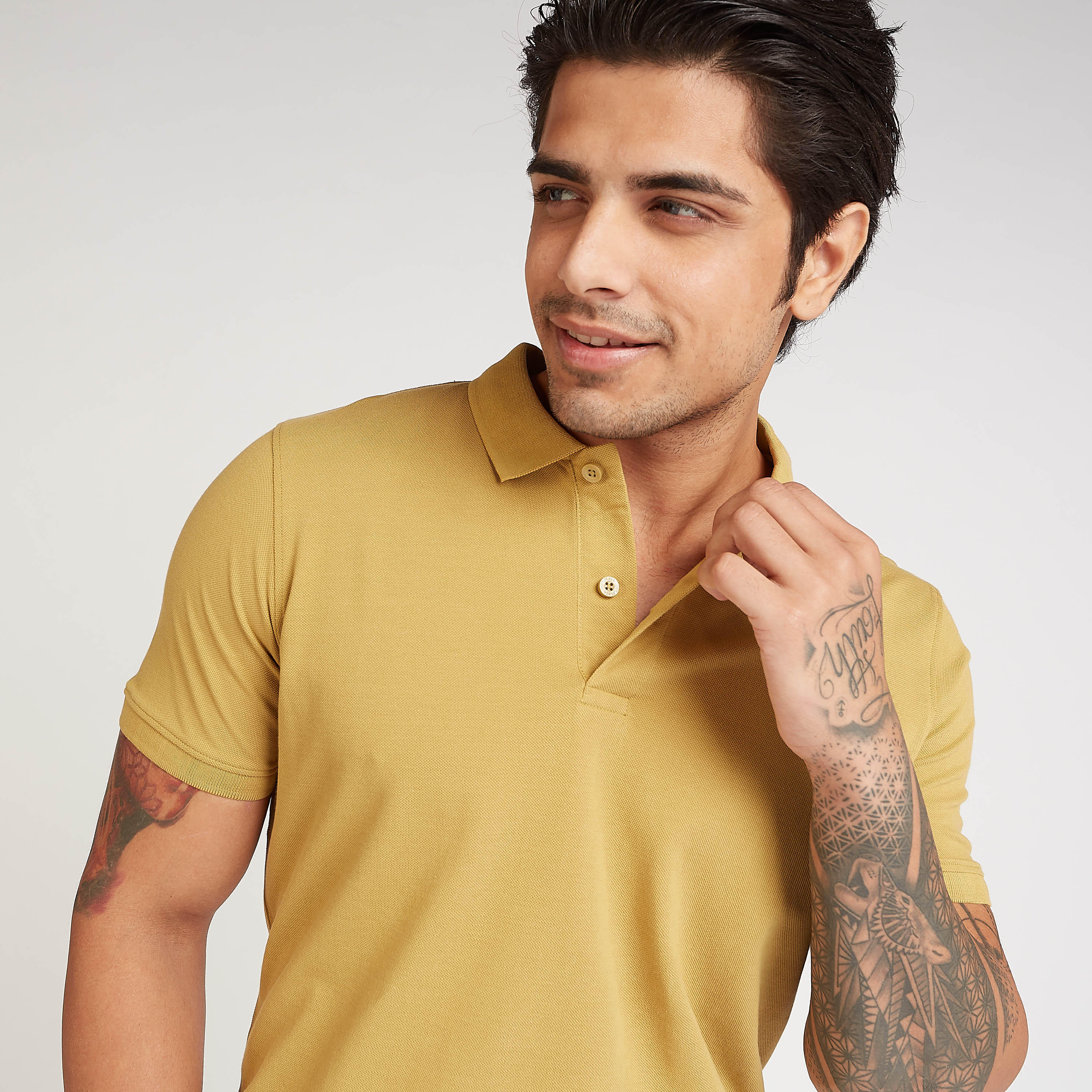 تيشيرت بولو مستدام بارز الملمس بأكمام قصيرة-men-clothing-tshirtsandpolos-polos-image-4