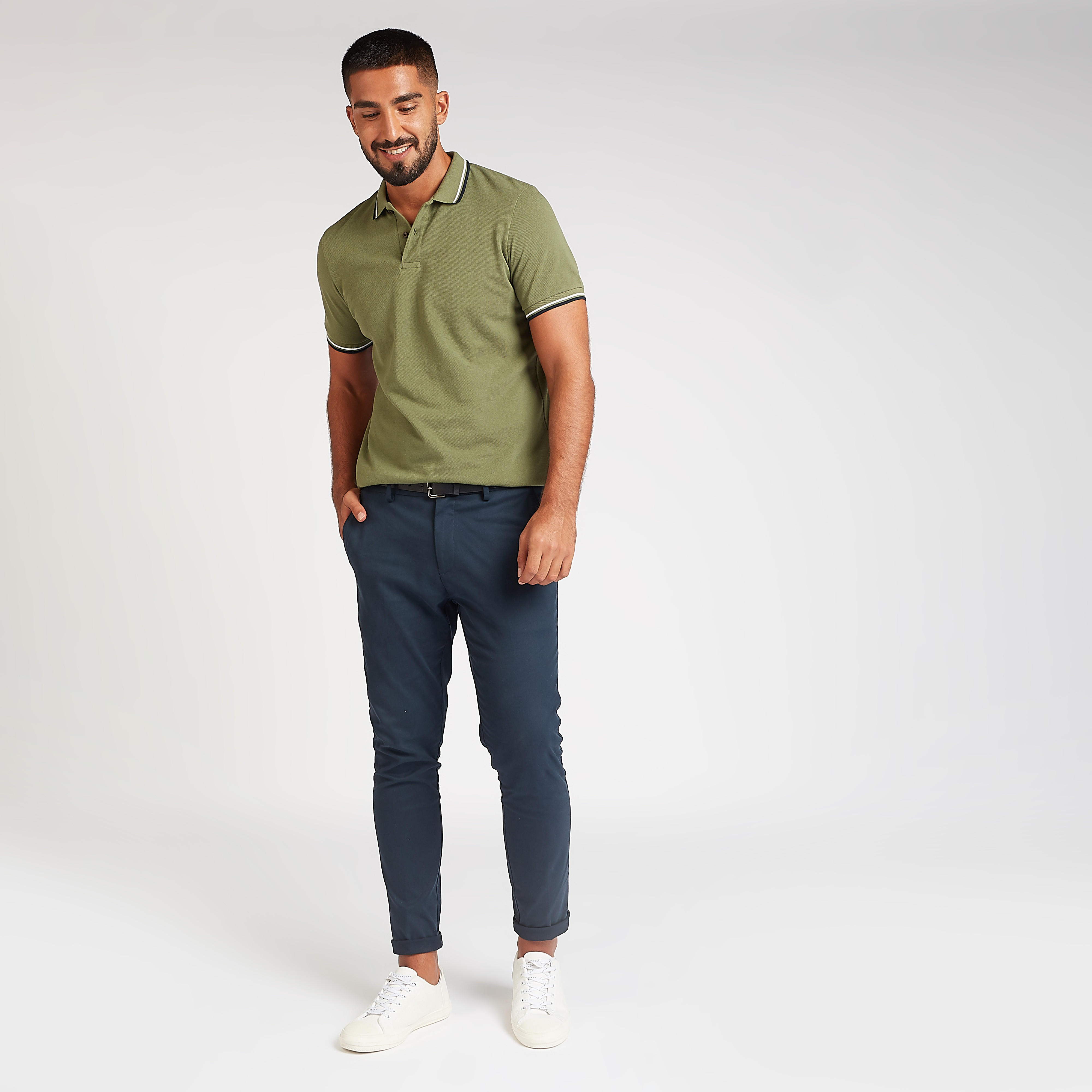 تيشيرت بولو سادة بياقة عادية مضلعة وأكمام قصيرة-men-clothing-tshirtsandpolos-polos-image-4
