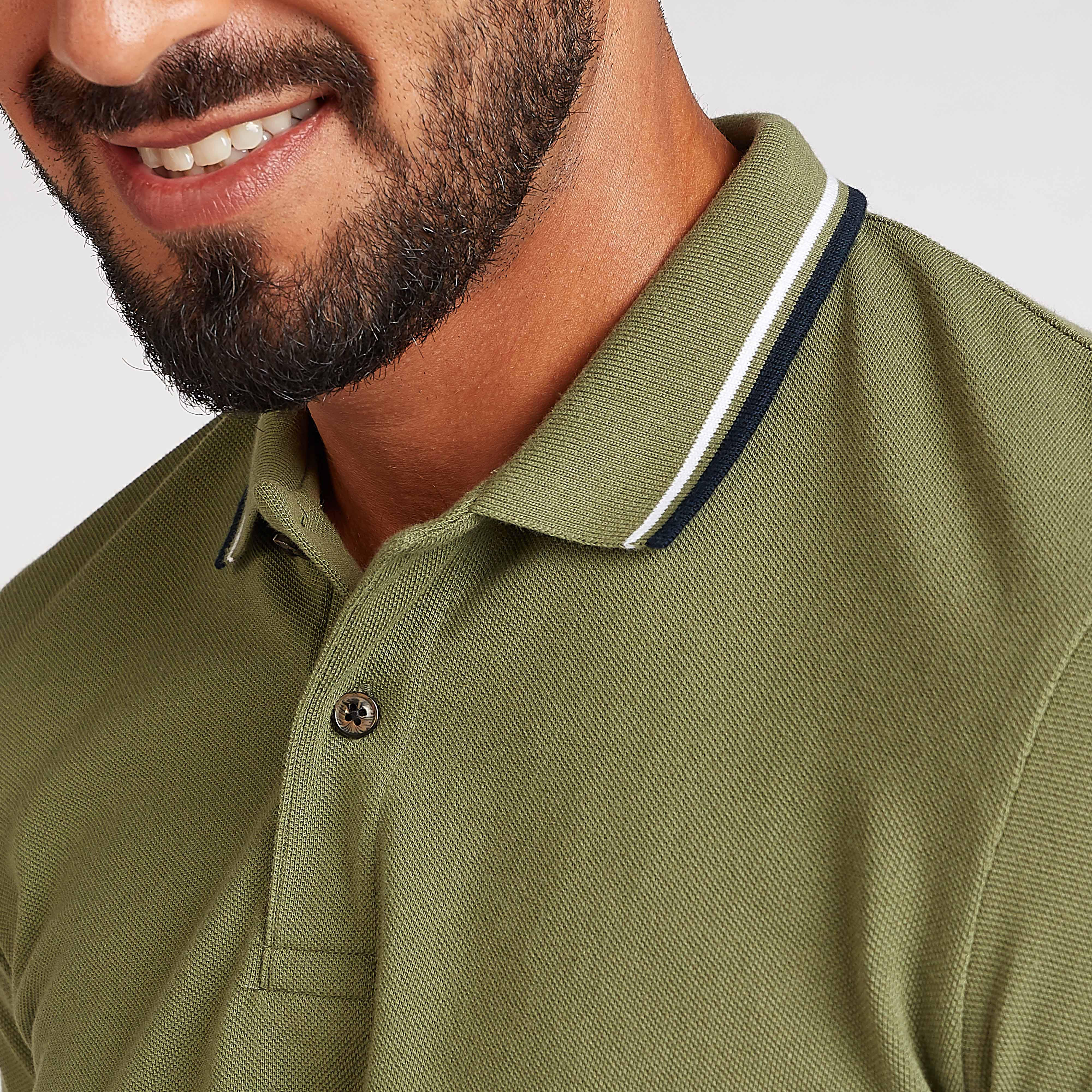 تيشيرت بولو سادة بياقة عادية مضلعة وأكمام قصيرة-men-clothing-tshirtsandpolos-polos-image-3