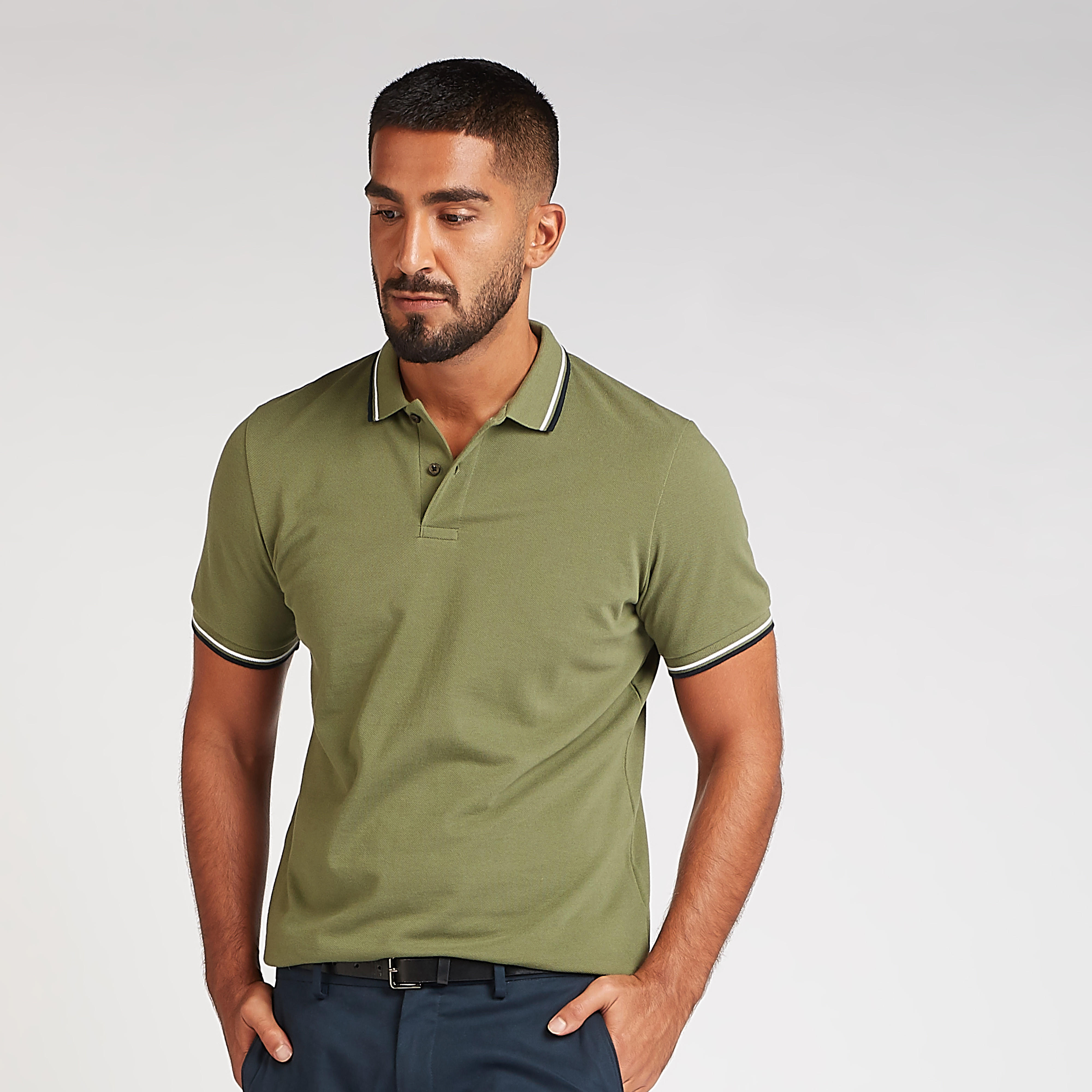 تيشيرت بولو سادة بياقة عادية مضلعة وأكمام قصيرة-men-clothing-tshirtsandpolos-polos-image-1