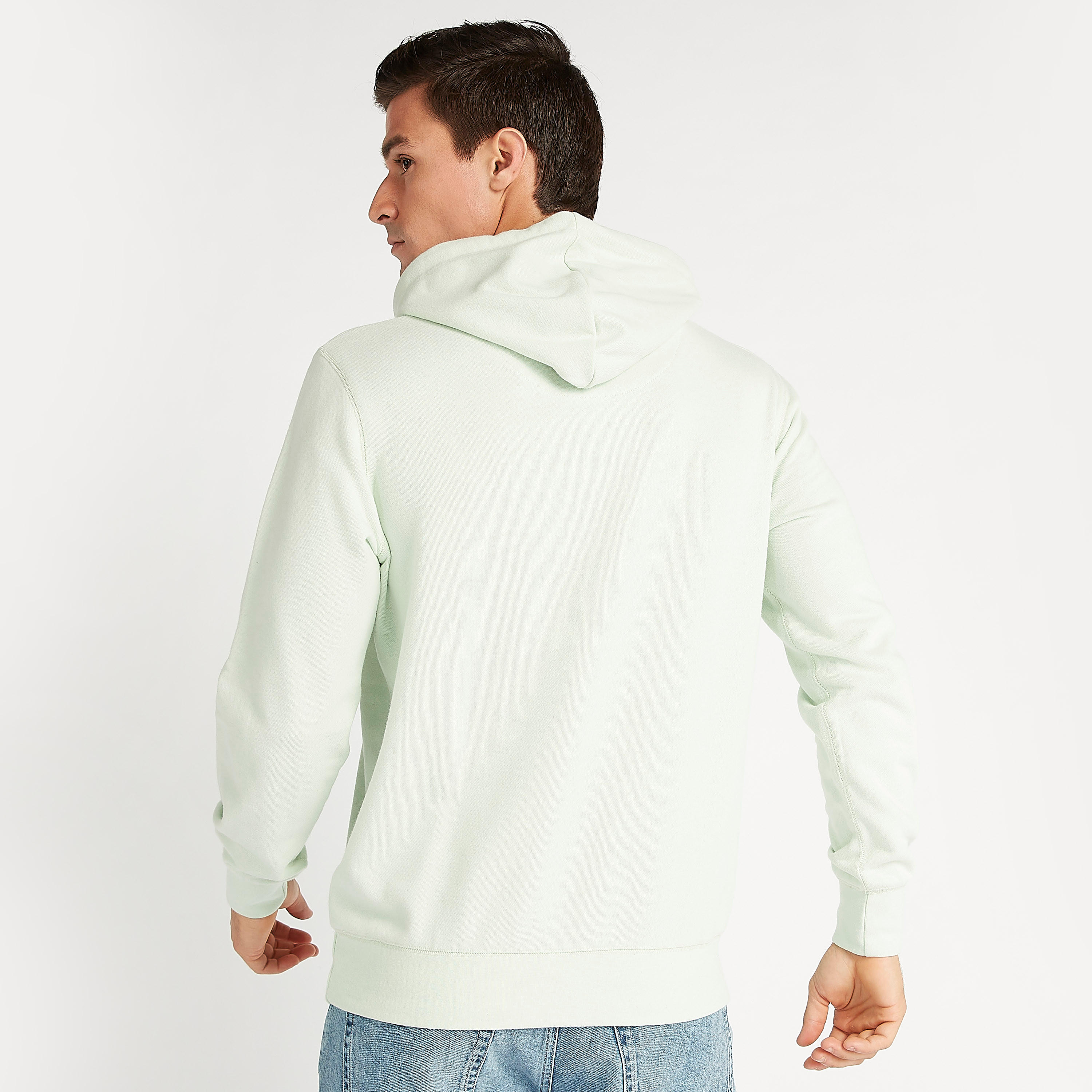 هودي مستدام سادة بجيوب كنغر وأكمام طويلة-men-winterwear-hoodiesandsweatshirts-image-4