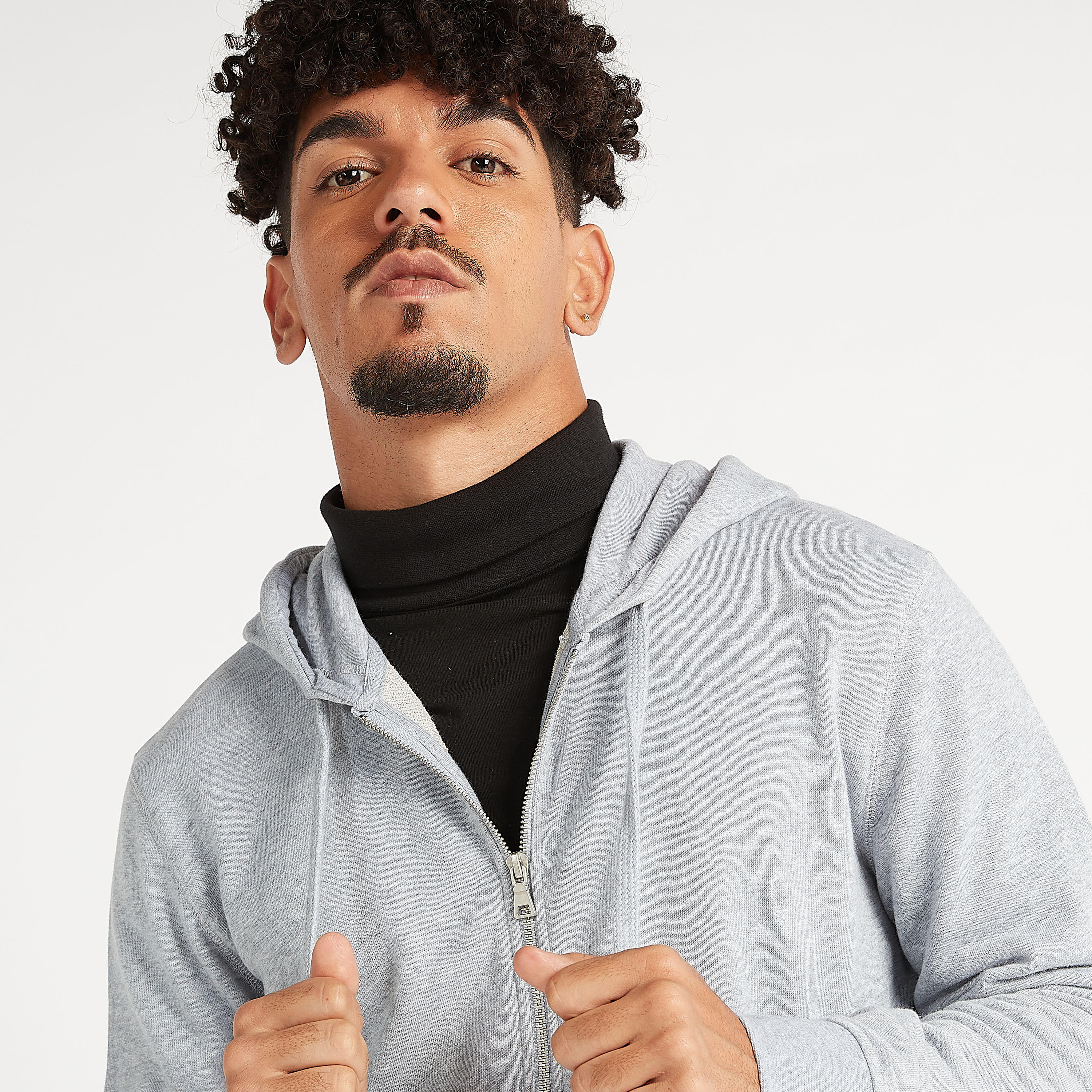 جاكيت مستدام خفيف سادة بسحّاب مع أكمام طويلة وقبّعة-men-clothing-jacketsandblazers-jackets-image-1