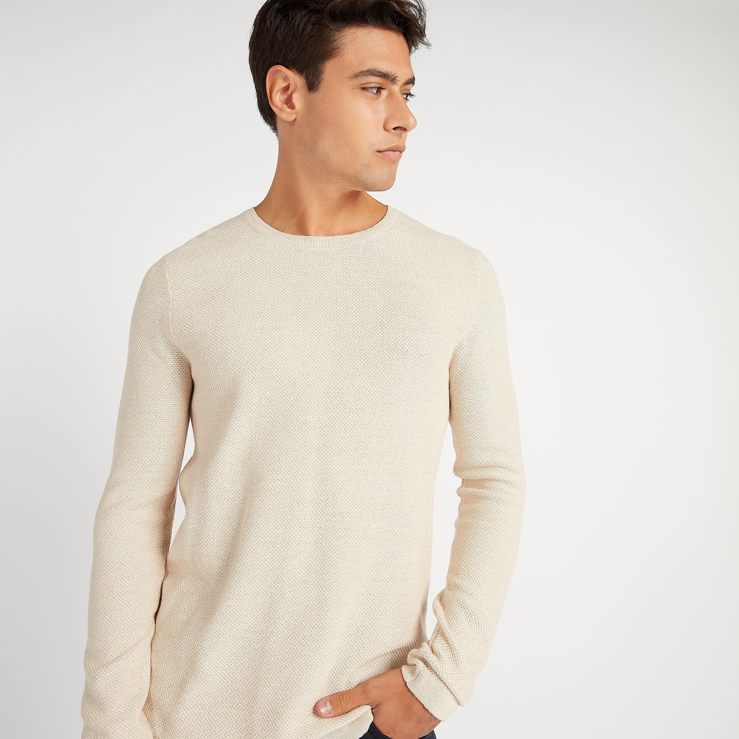 كنزة مستدامة بارزة الملمس بياقة ضيّقة وأكمام طويلة-men-clothing-sweatersandpullovers-image-7