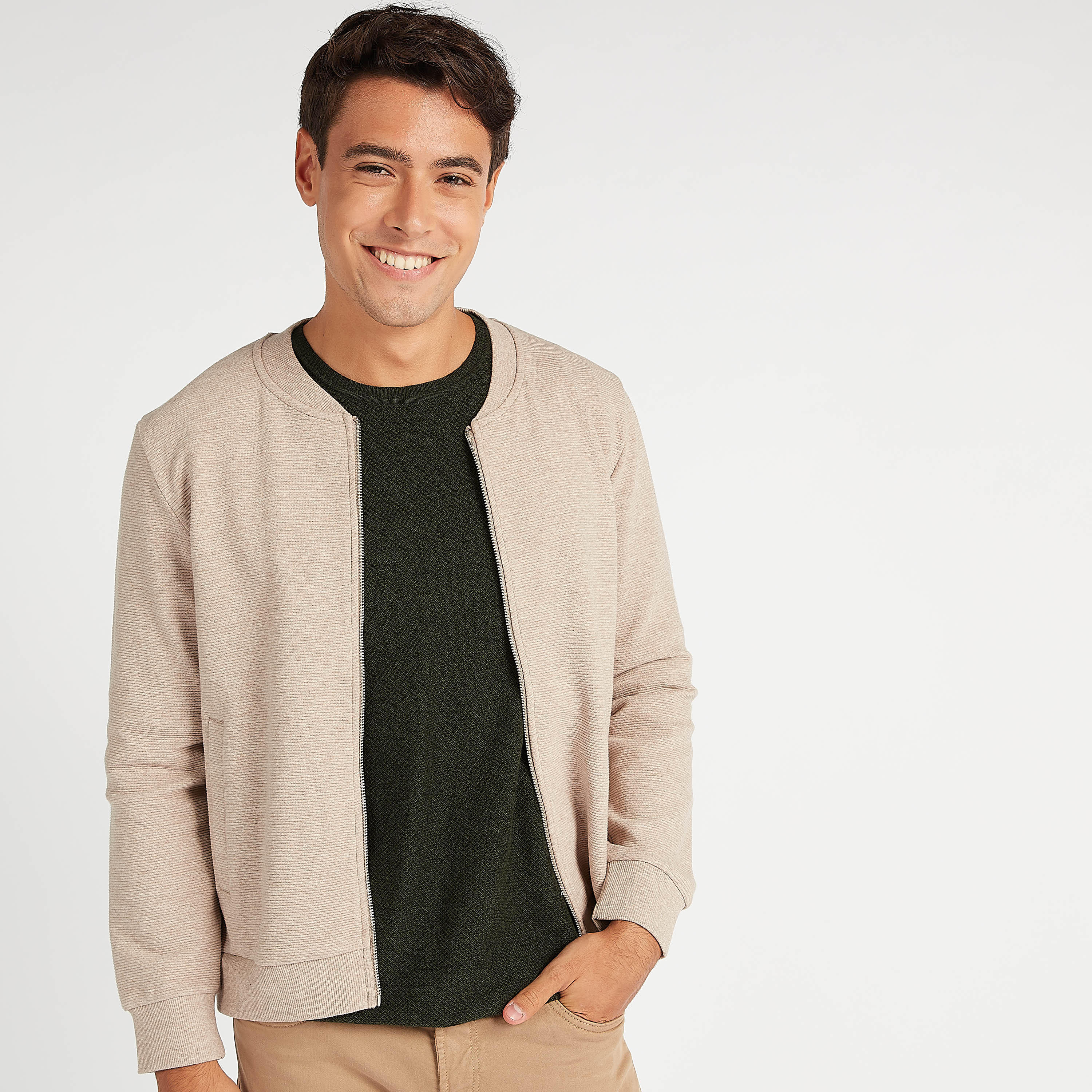 جاكيت مستدام خفيف بارز الملمس مع سحّاب وجيوب-men-clothing-jacketsandblazers-jackets-image-1