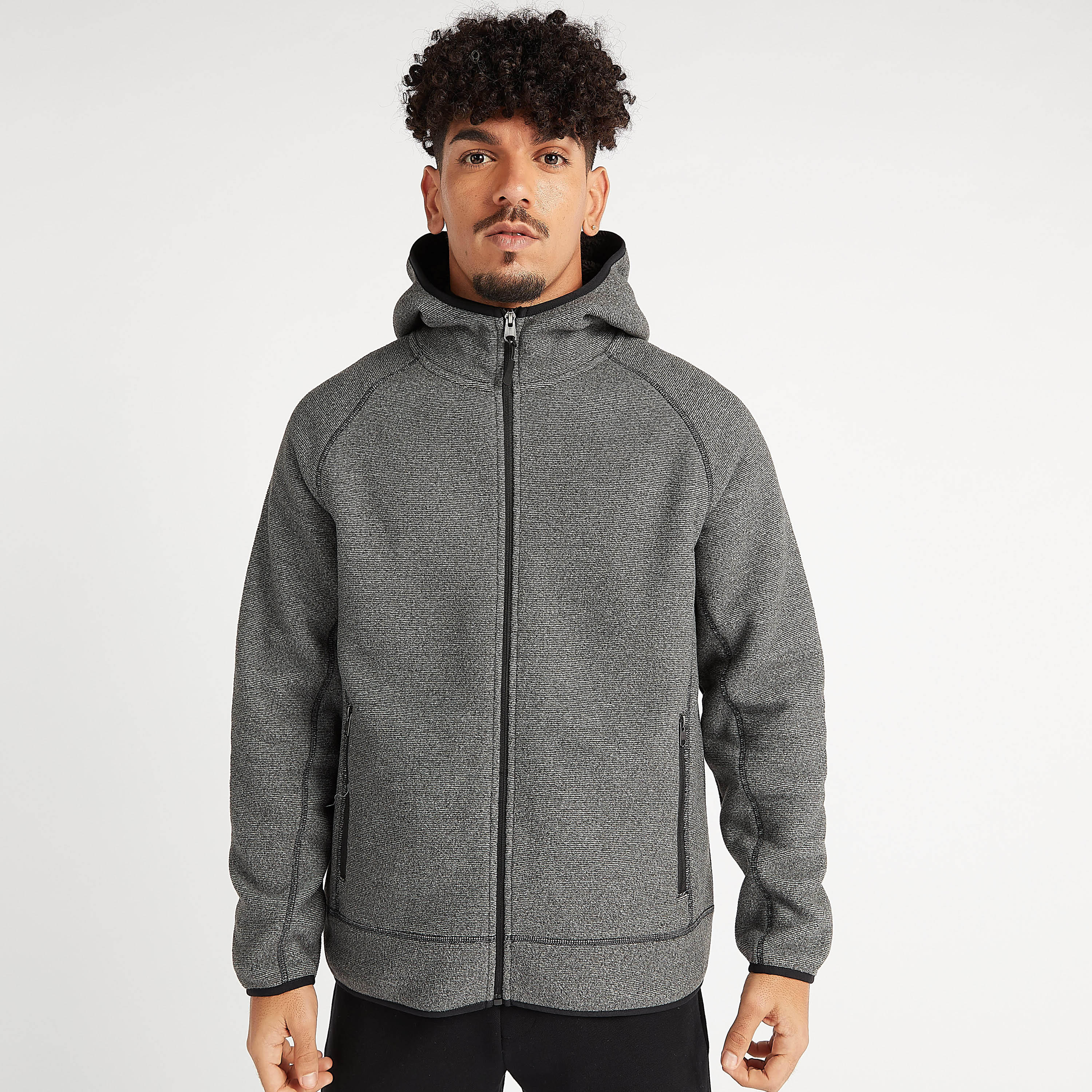 جاكيت بارز الملمس بقبّعة وجيوب وسحّاب-men-clothing-jacketsandblazers-jackets-image-5