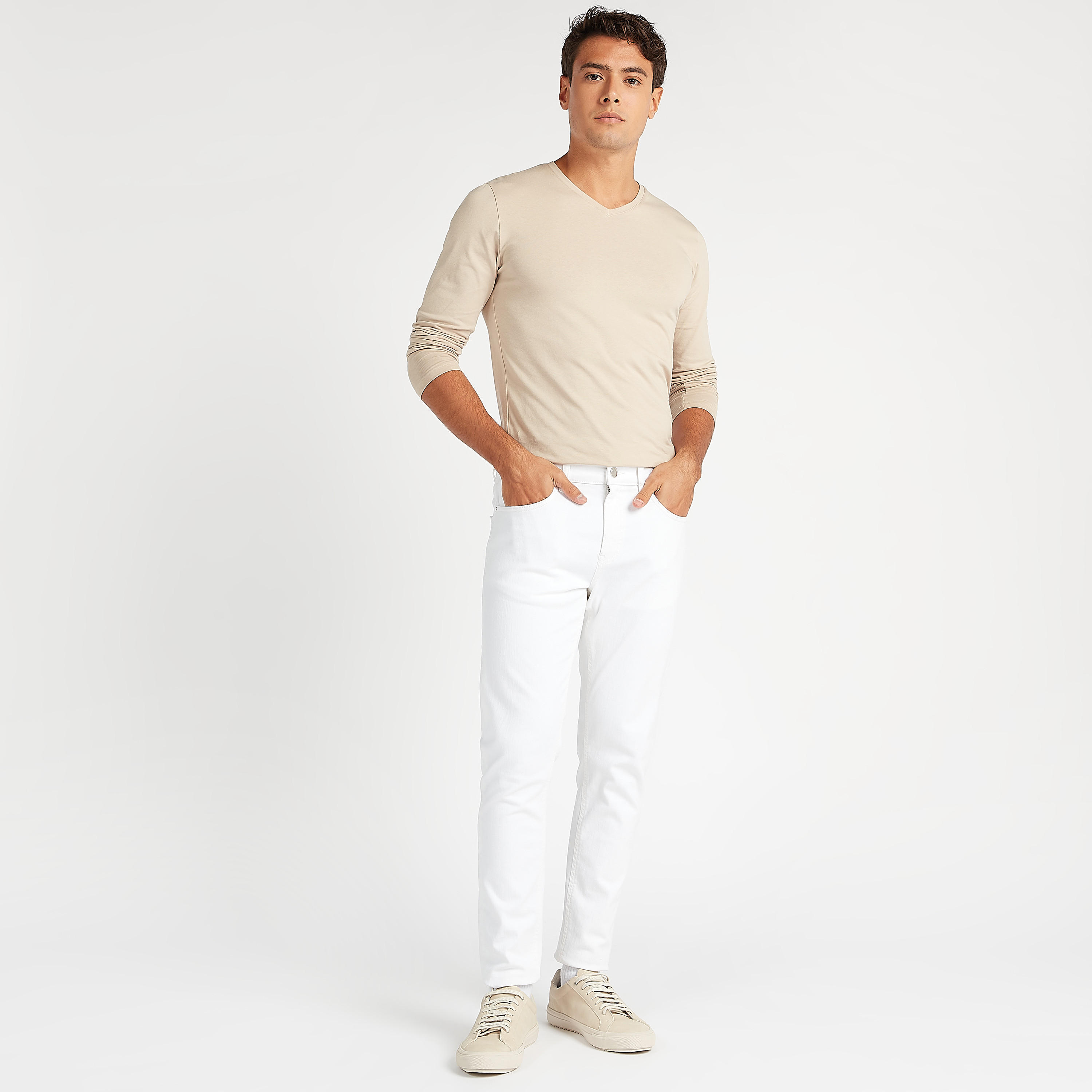 تيشيرت مستدام سادة بياقة V وأكمام طويلة-men-clothing-tshirtsandpolos-tshirts-image-2