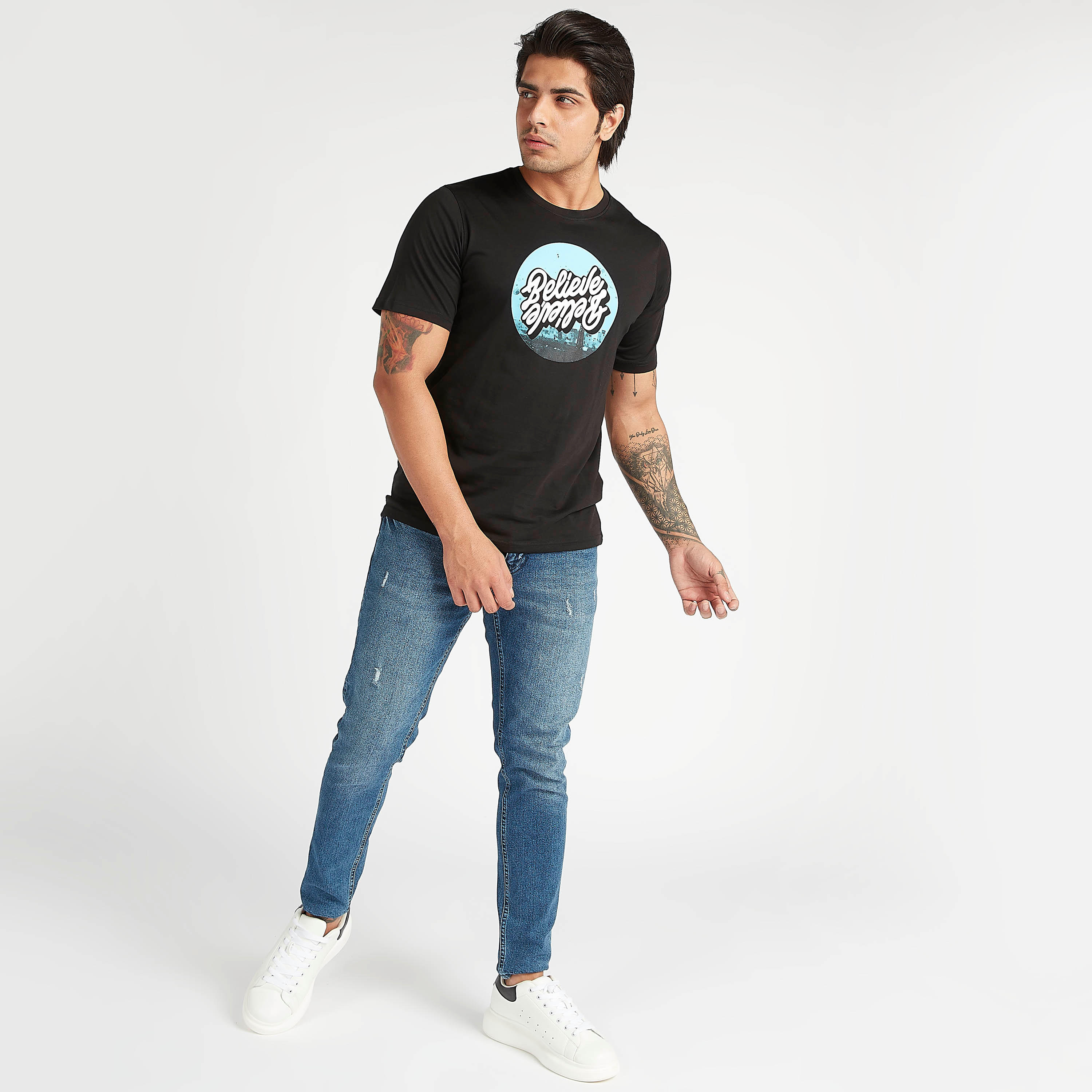 تيشيرت مستدام بياقة ضيّقة وأكمام قصيرة وطبعات-men-clothing-tshirtsandpolos-tshirts-image-2