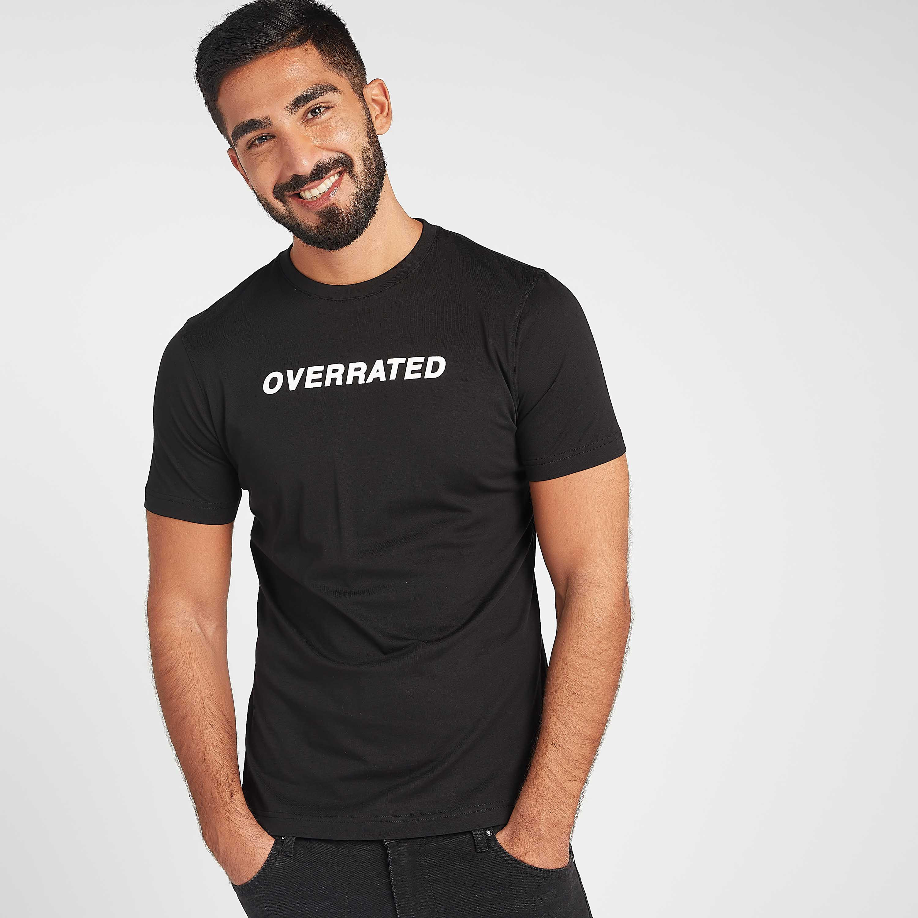 تيشيرت مستدام بياقة ضيّقة وأكمام قصيرة وطبعات-men-clothing-tshirtsandpolos-tshirts-image-1