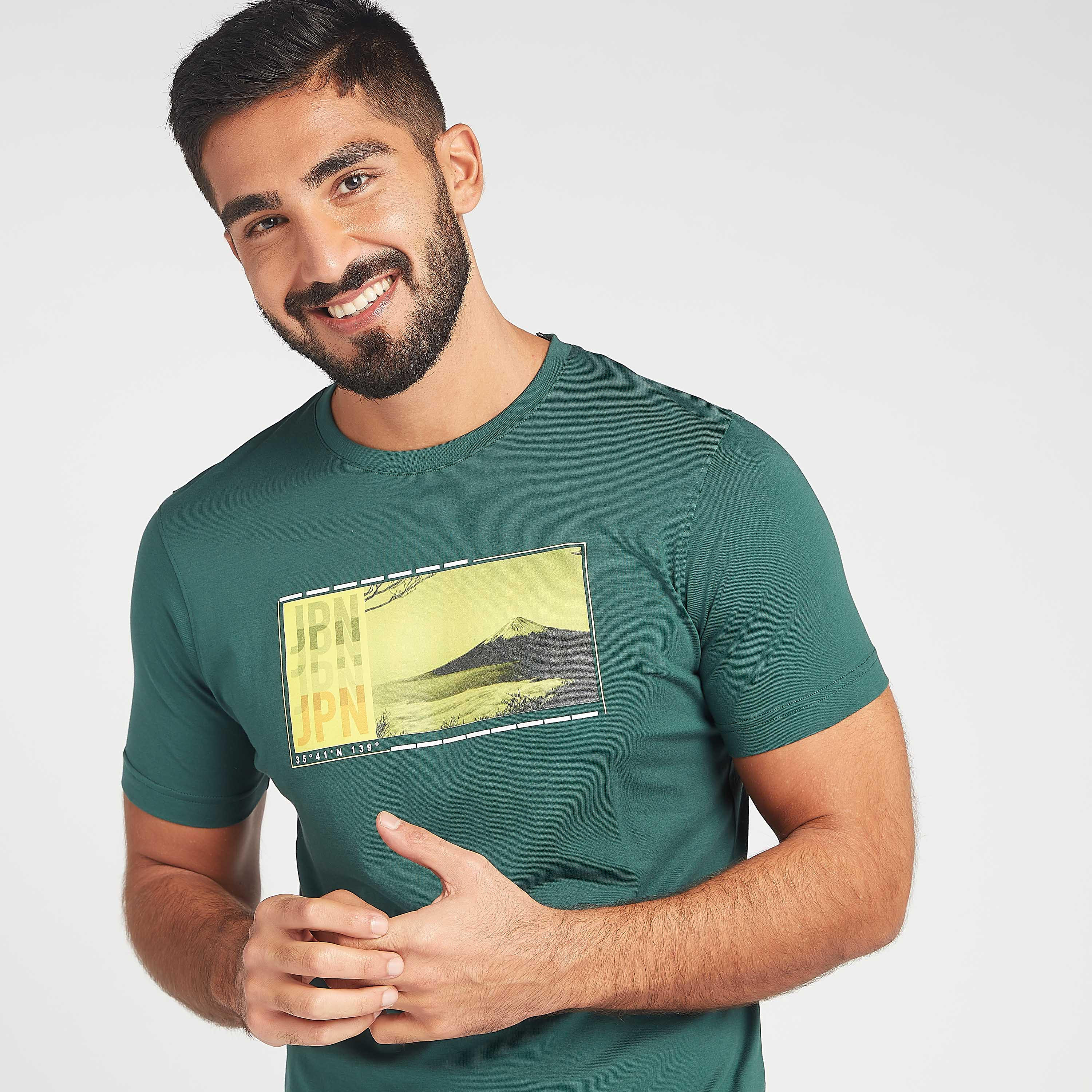 تيشيرت مستدام بياقة ضيّقة وأكمام قصيرة وطبعات-men-clothing-tshirtsandpolos-tshirts-image-4