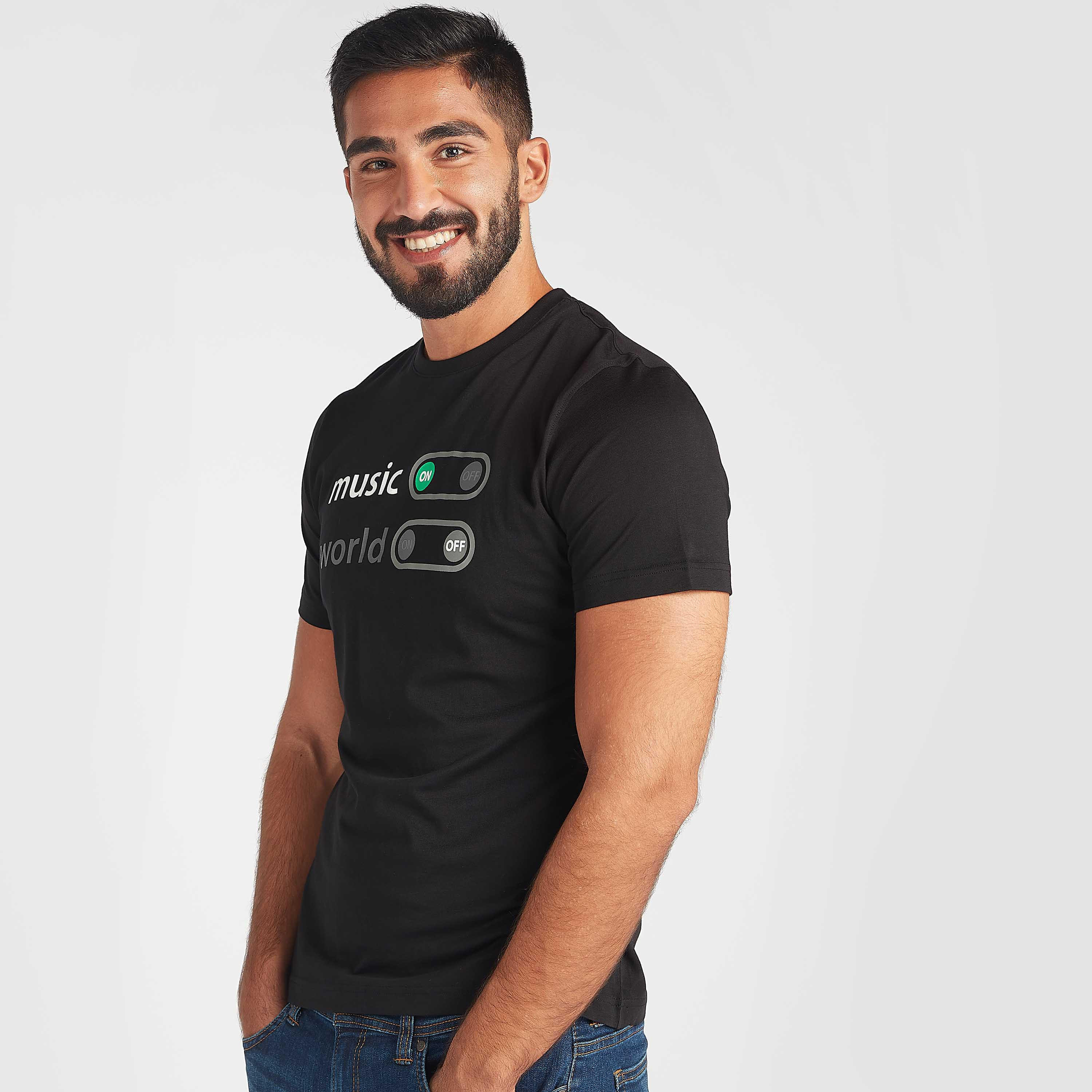 تيشيرت مستدام بياقة ضيّقة وأكمام قصيرة وطبعات-men-clothing-tshirtsandpolos-tshirts-image-3