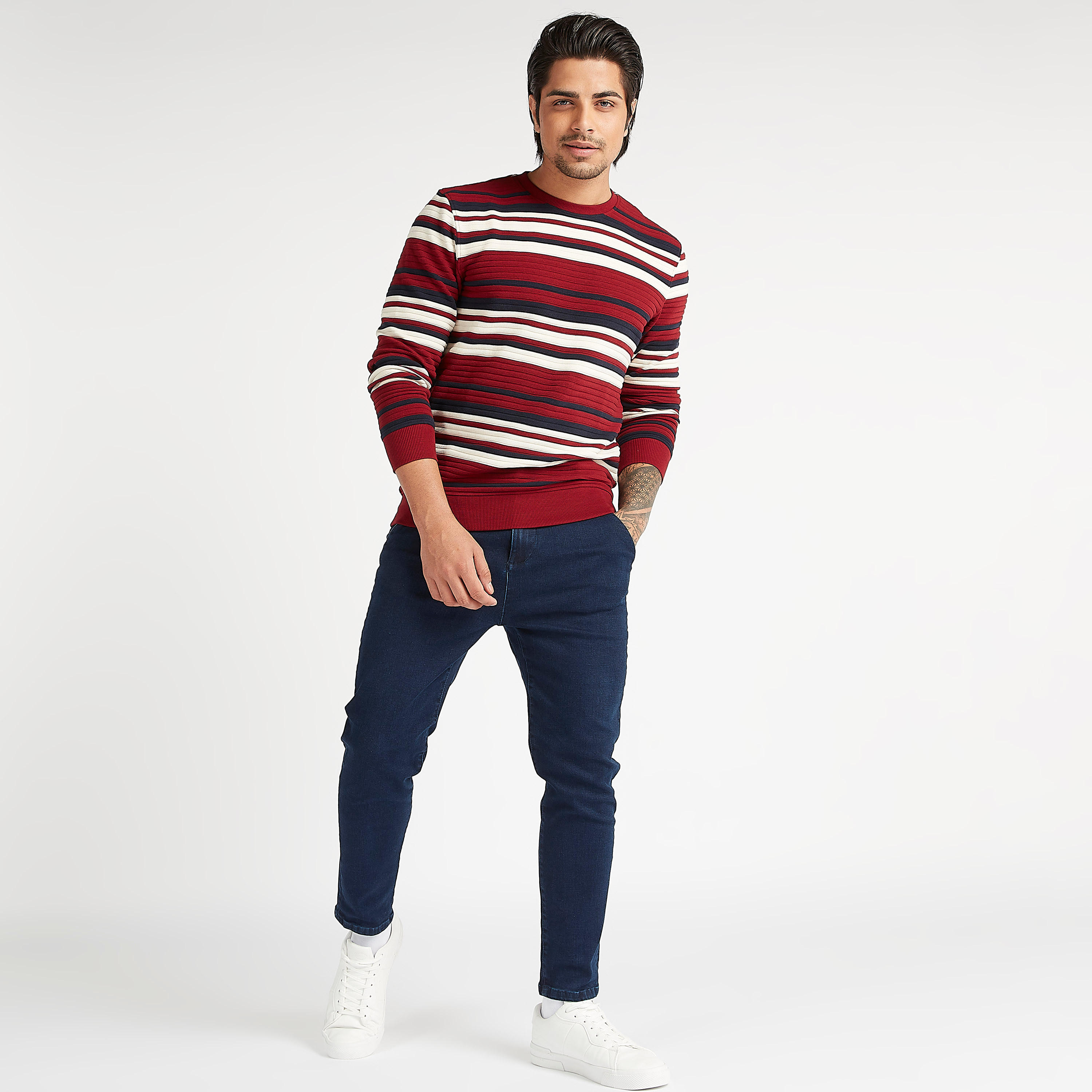 سويت شيرت مخطط بياقة ضيقة بأكمام طويلة-men-winterwear-hoodiesandsweatshirts-image-2